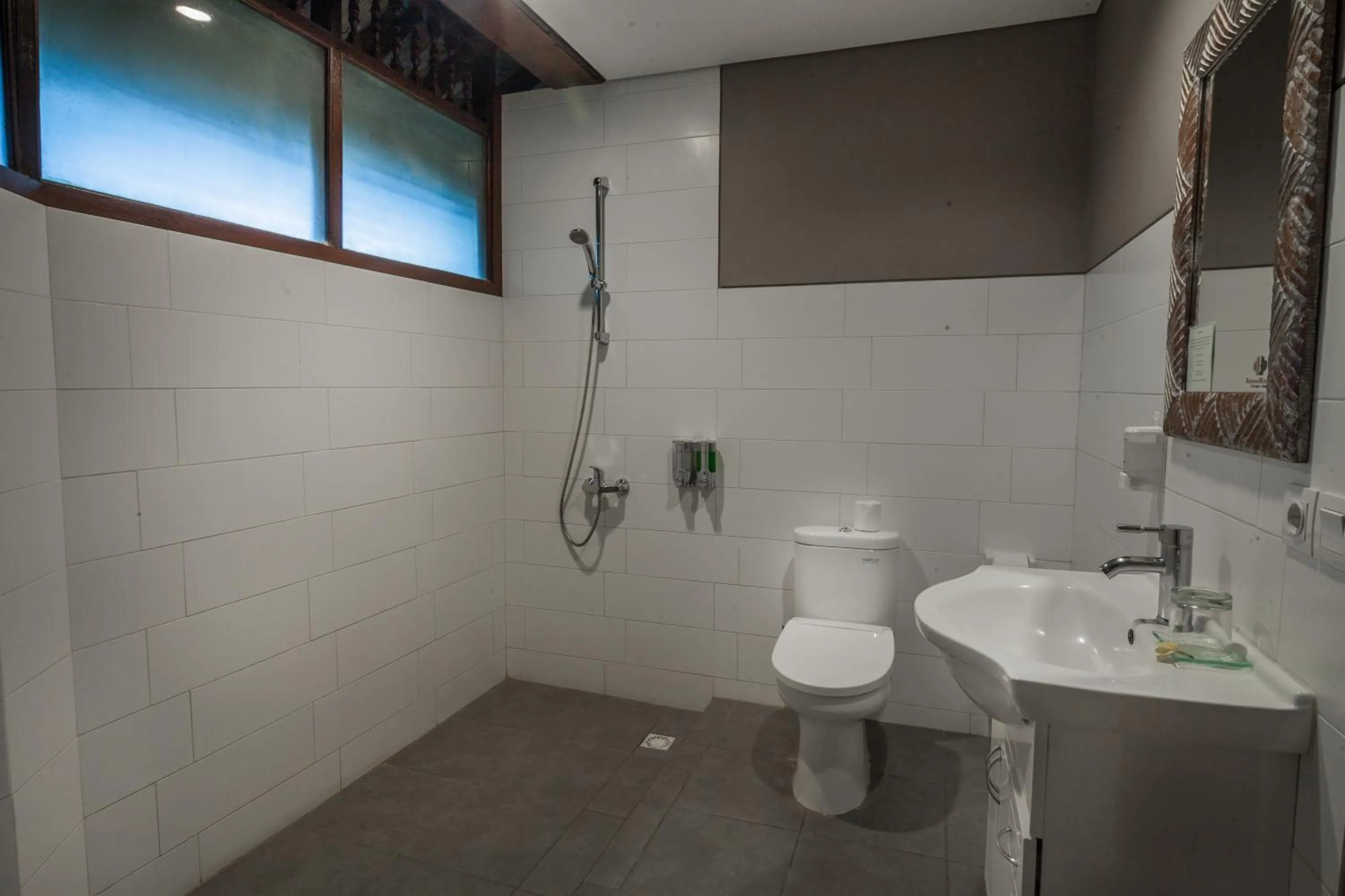 Property building in Taman Harum Cottages