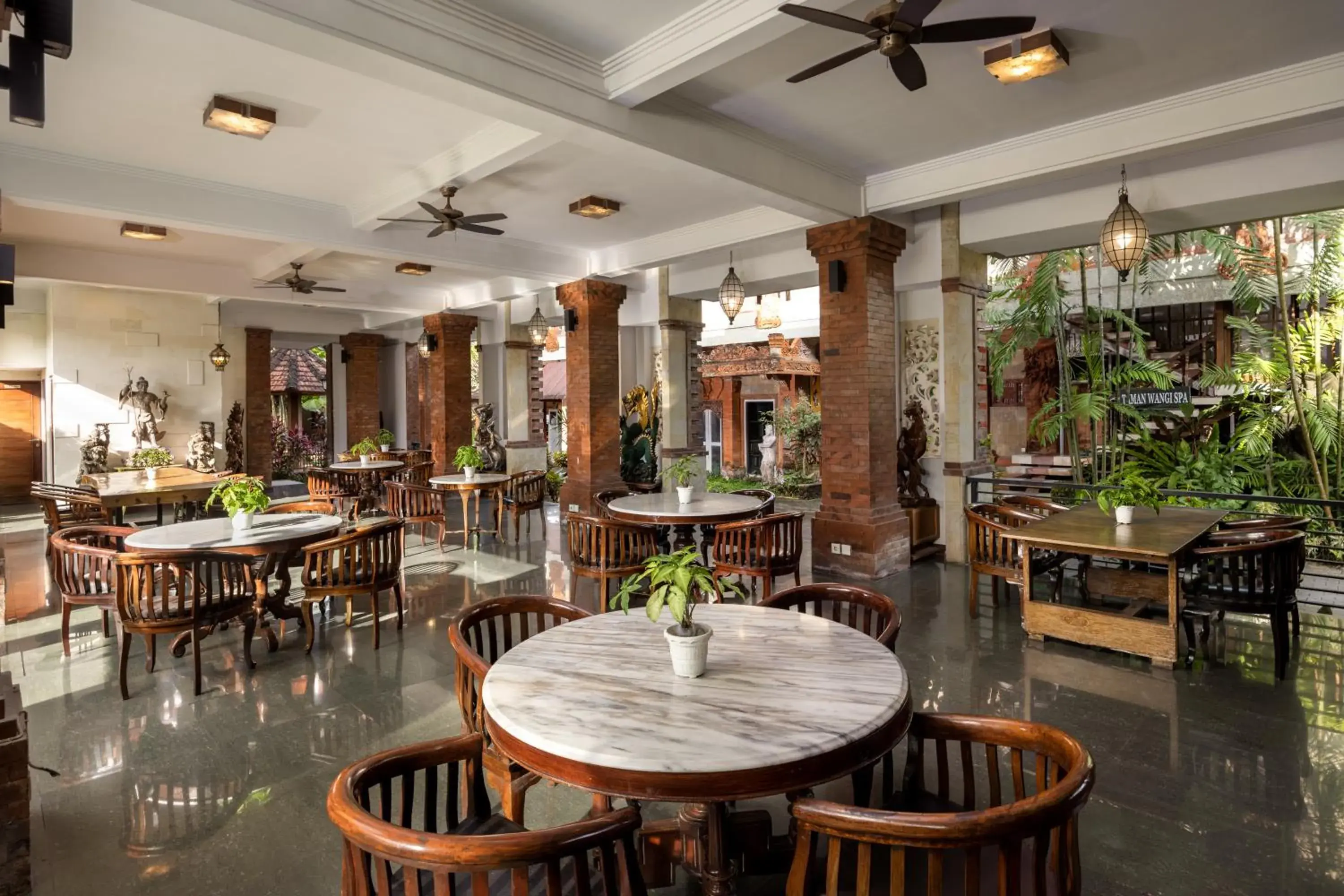 Restaurant/places to eat in Taman Harum Cottages Restaurant/places to eat in Taman Harum Cottages