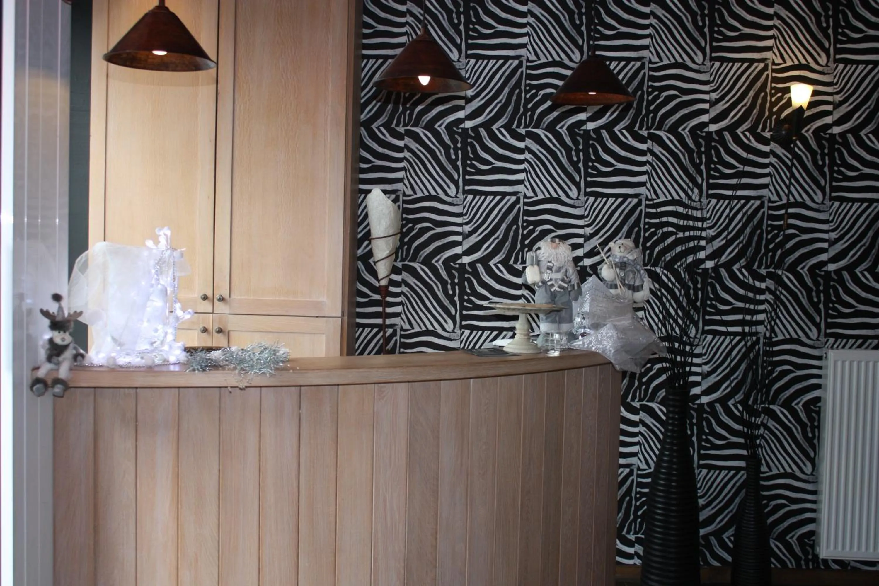 Lobby or reception in Hotel Giorgi et logements insolites-jacuzzi privé