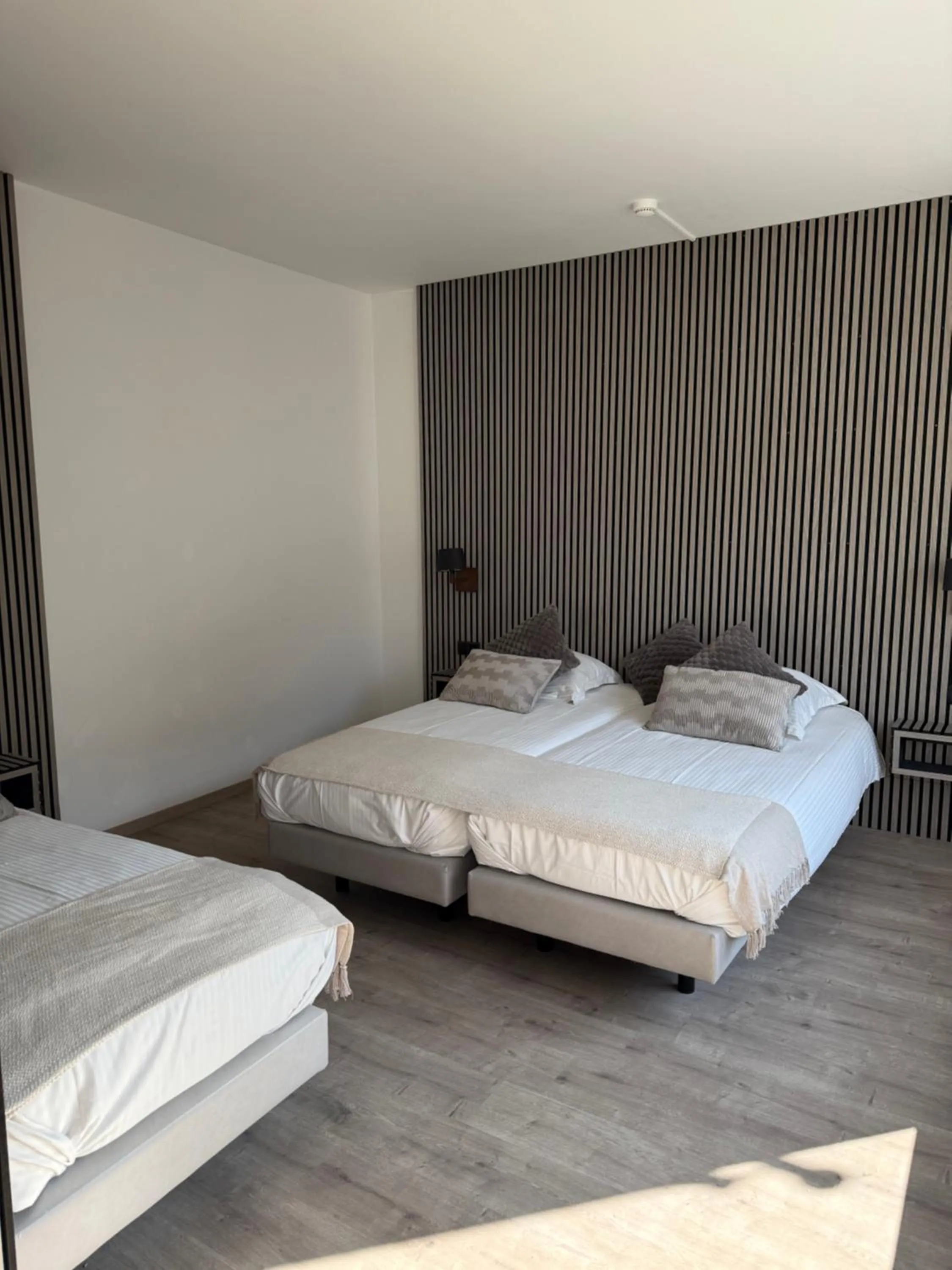 Bed in Hotel Giorgi et logements insolites-jacuzzi privé