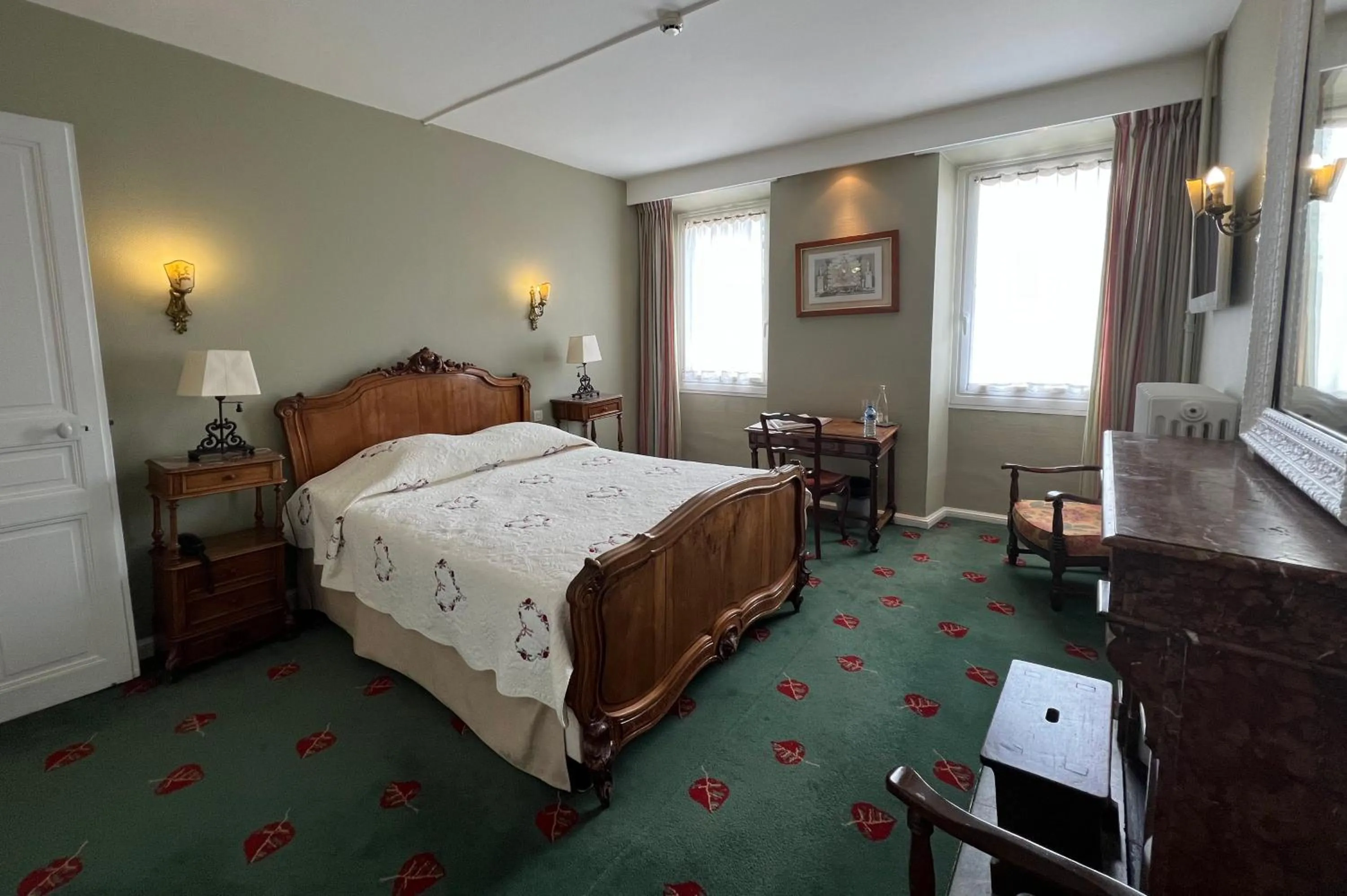 Photo of the whole room, Bed in Hôtel Restaurant Million