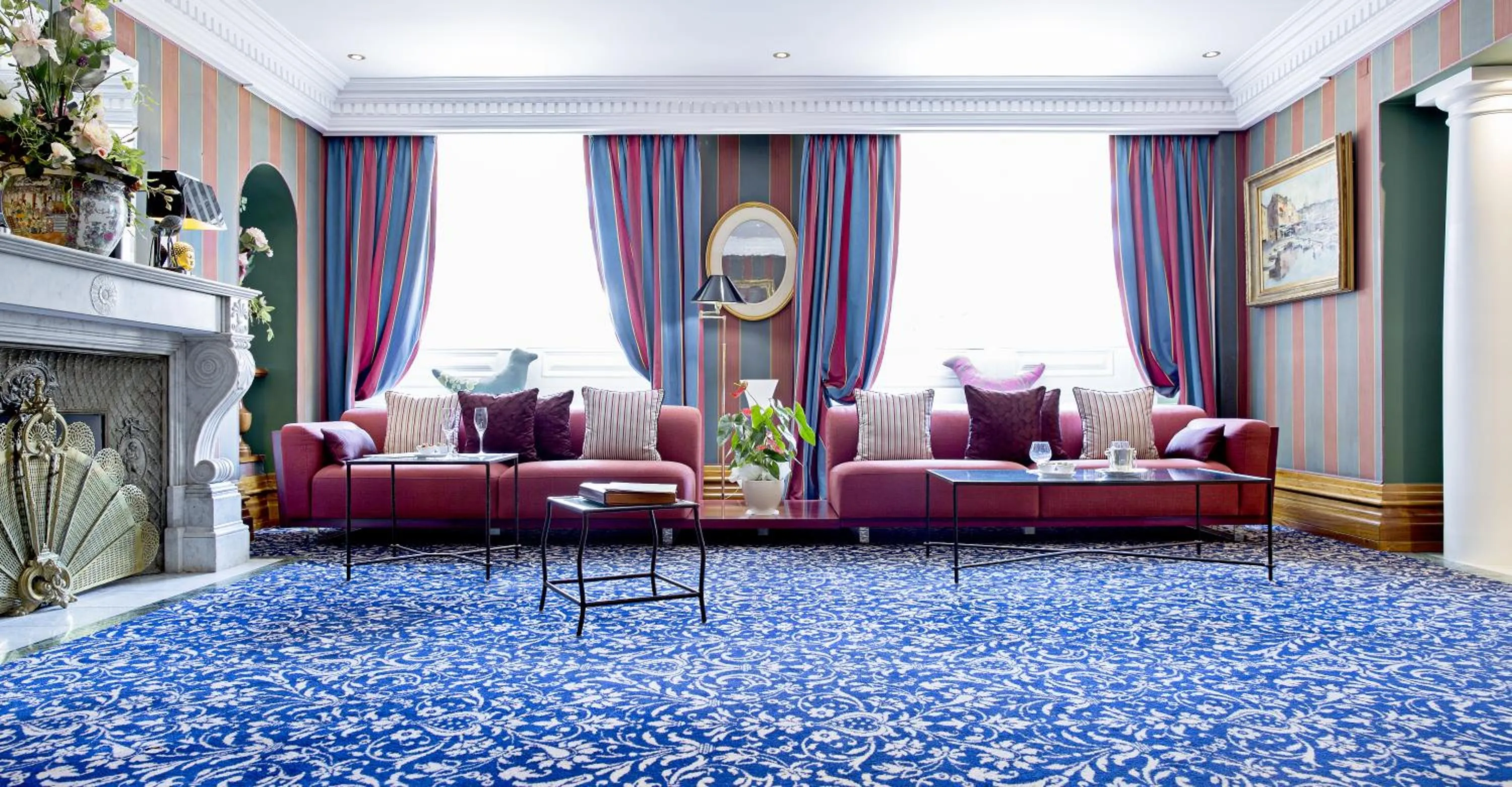 Property building in Hôtel Restaurant Million