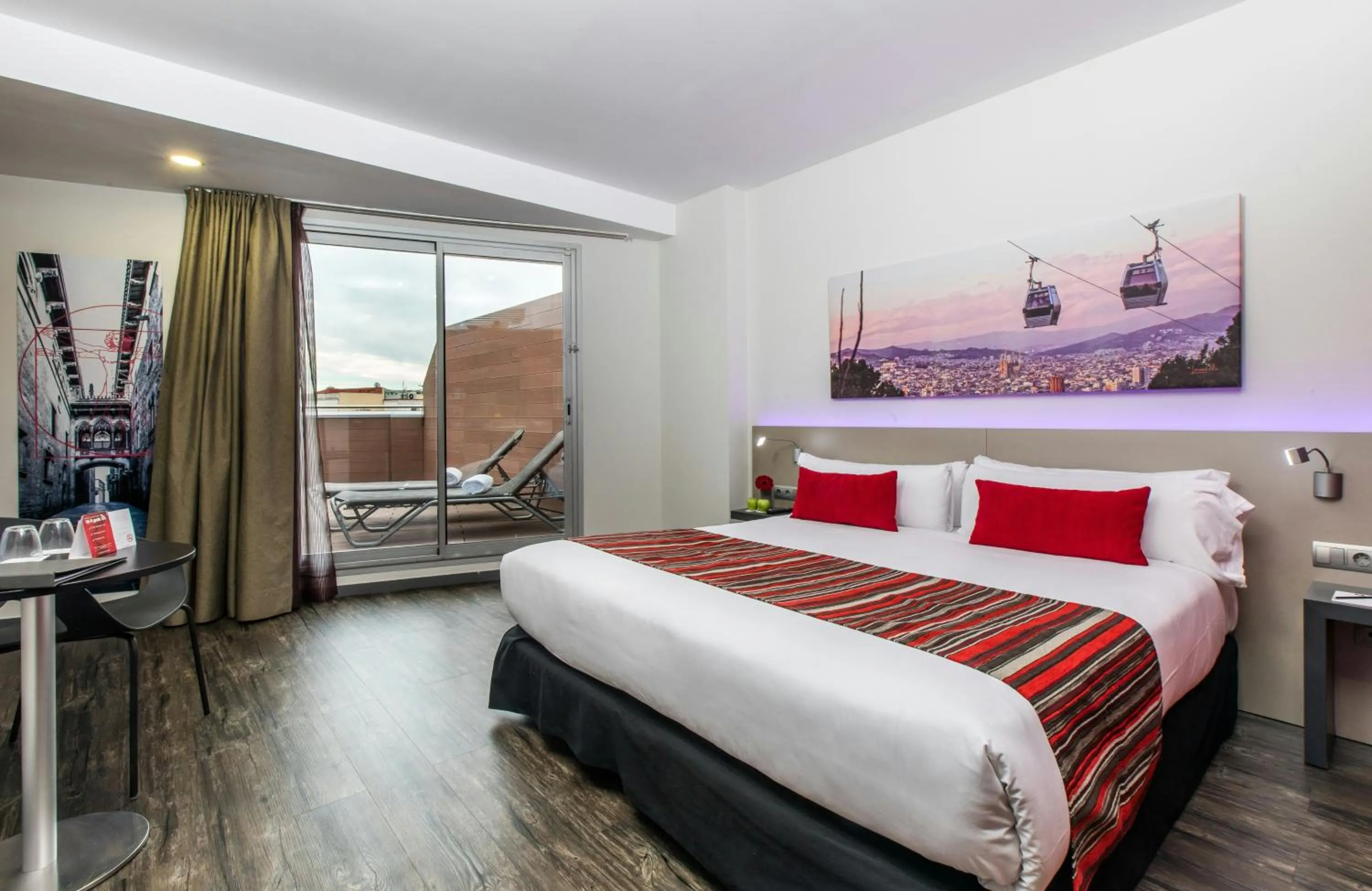 Photo of the whole room, Bed in Leonardo Boutique Hotel Barcelona Sagrada Familia