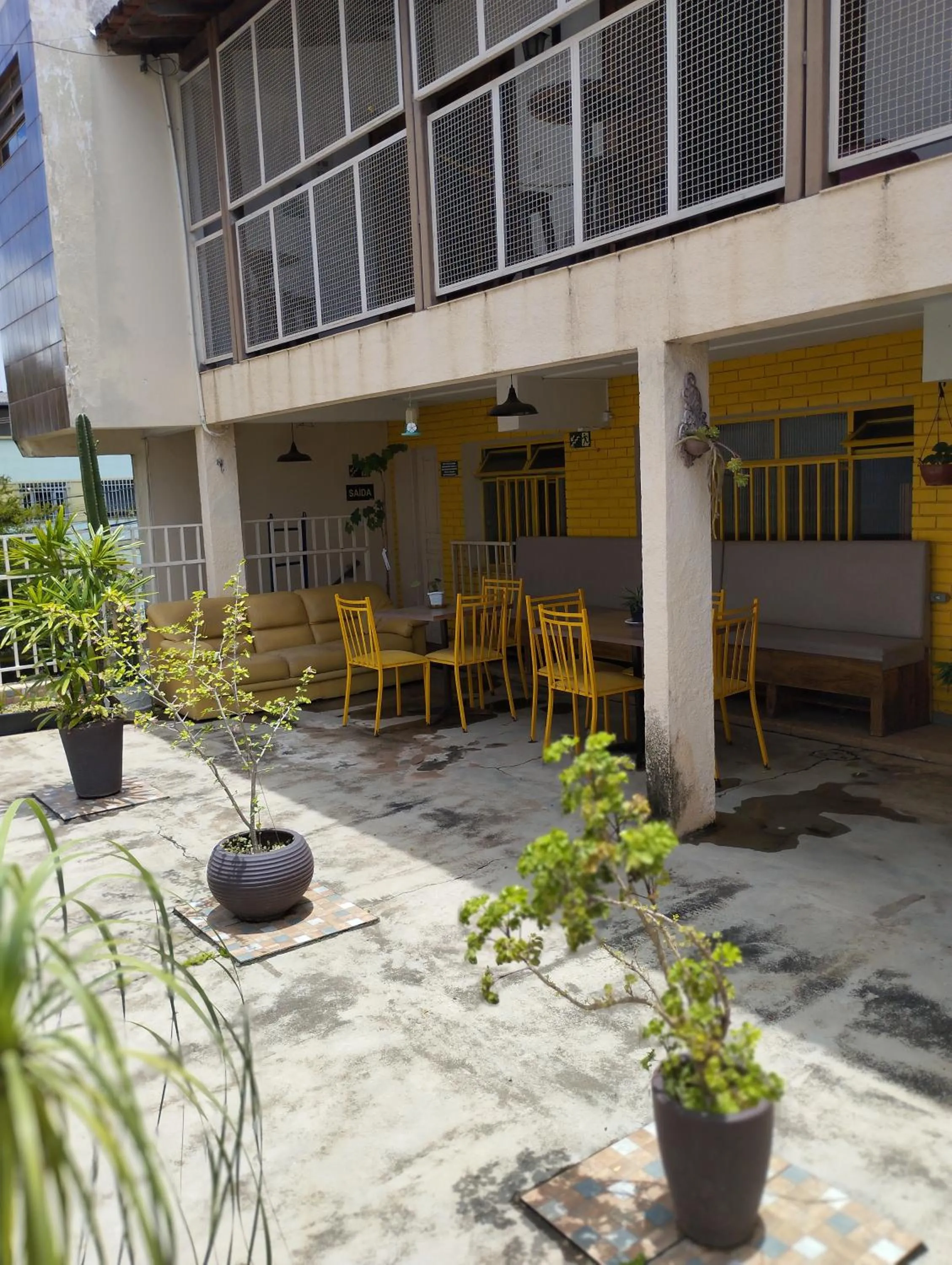 Flor de Lis Hostel