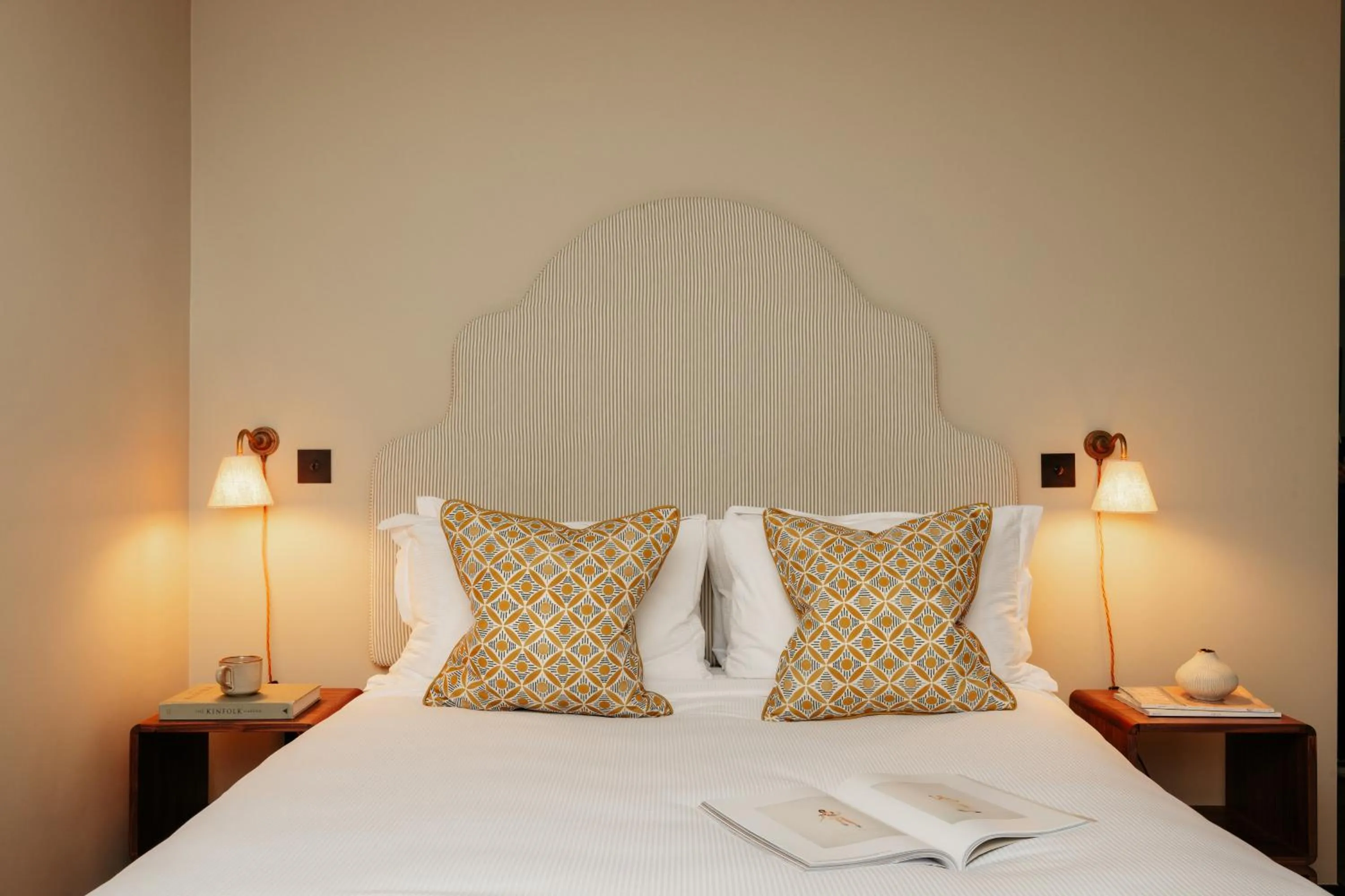 Superior Studio in Native Kings Wardrobe, St Pauls