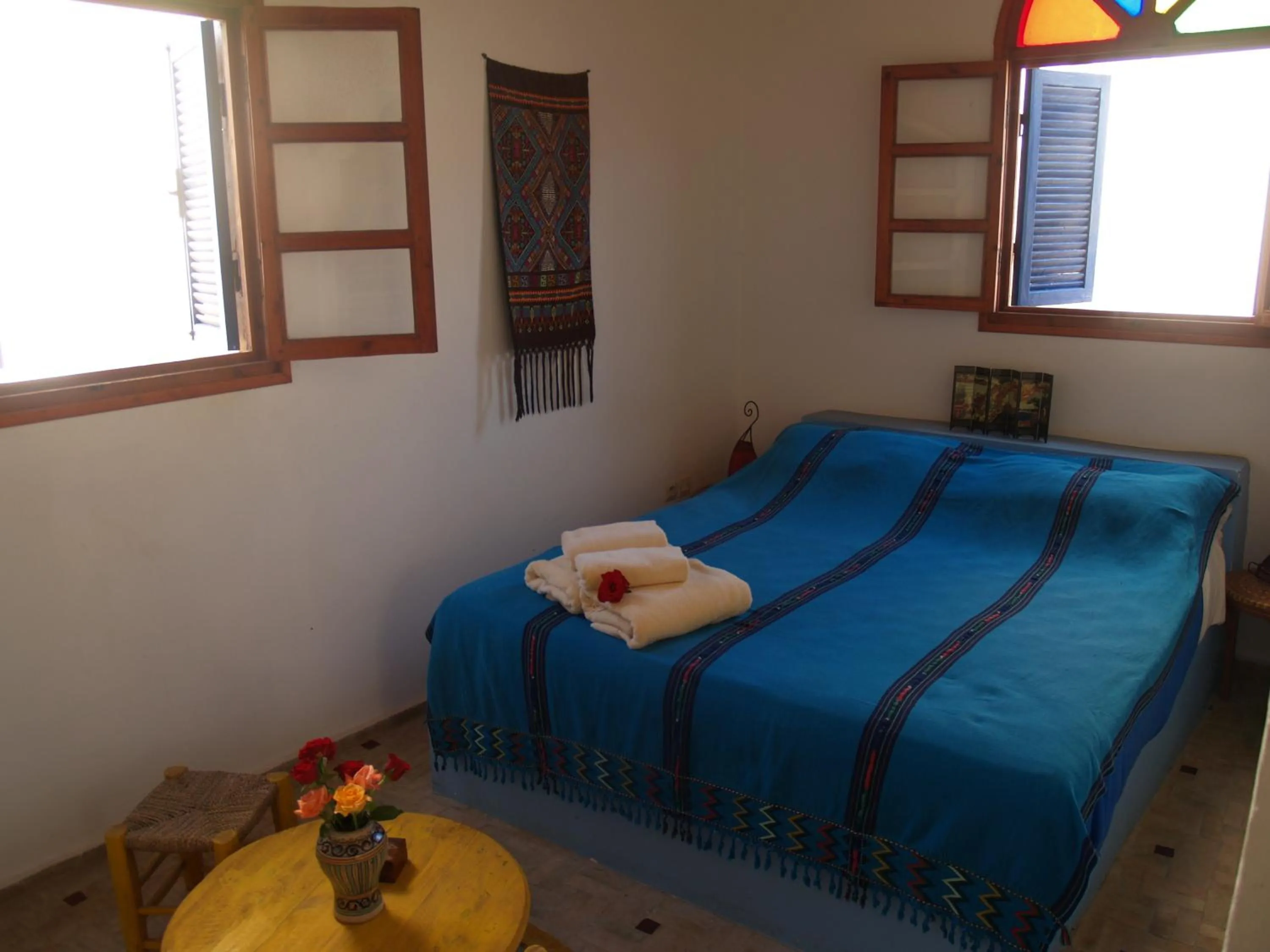 Bed in Dar Rahaothello