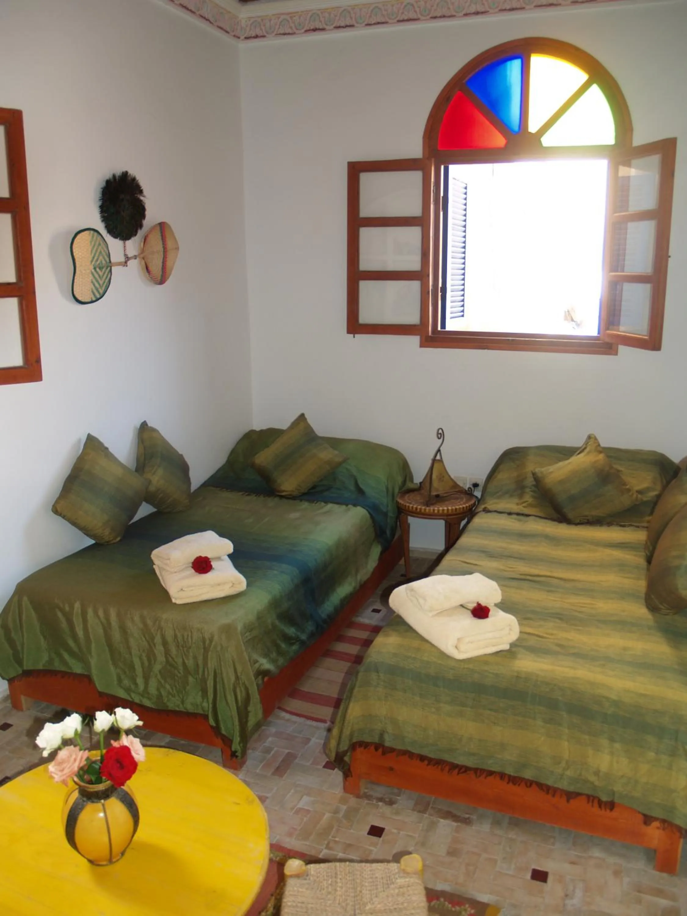 Bed in Dar Rahaothello