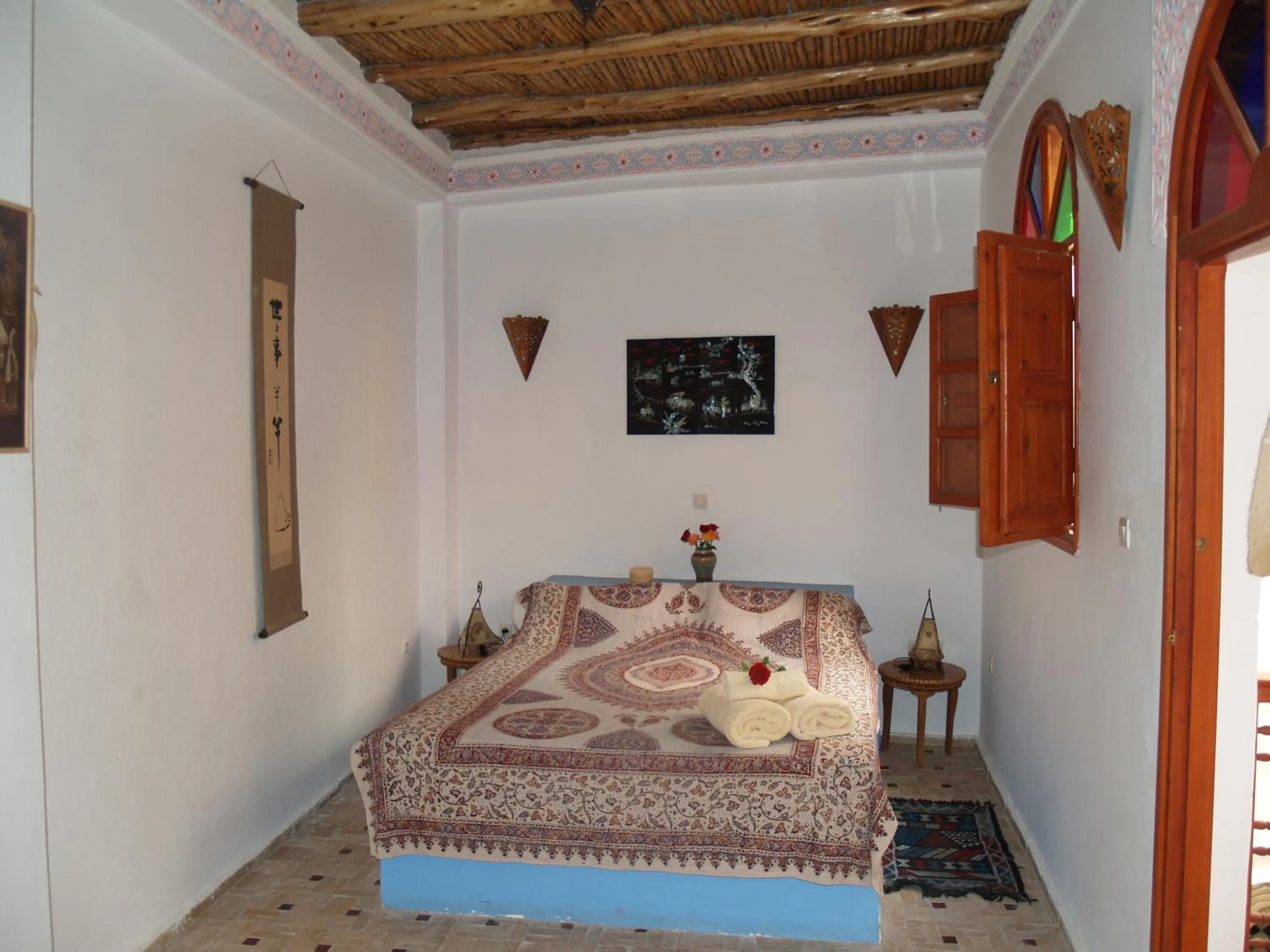 Bed in Dar Rahaothello
