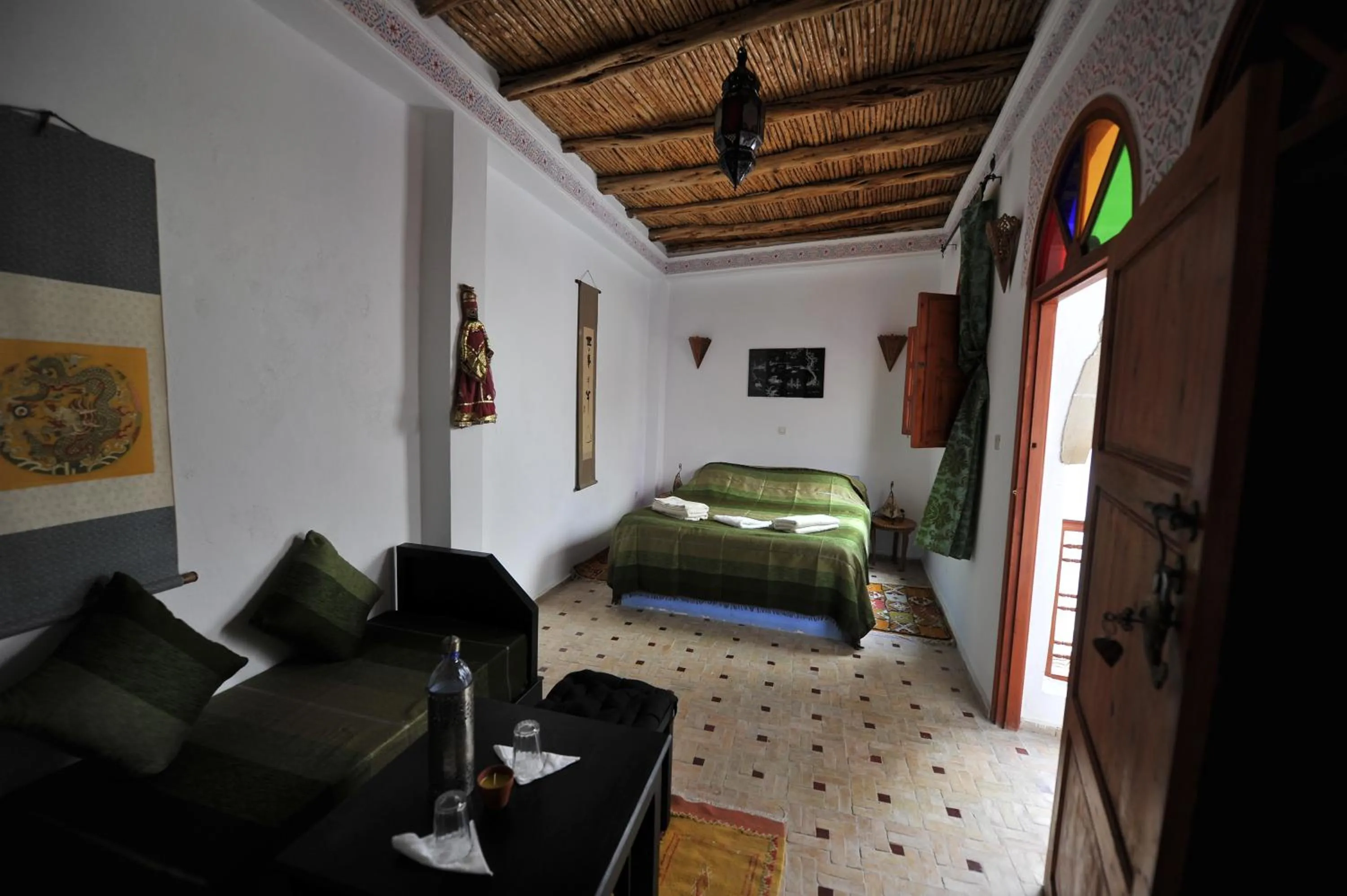 Bed in Dar Rahaothello