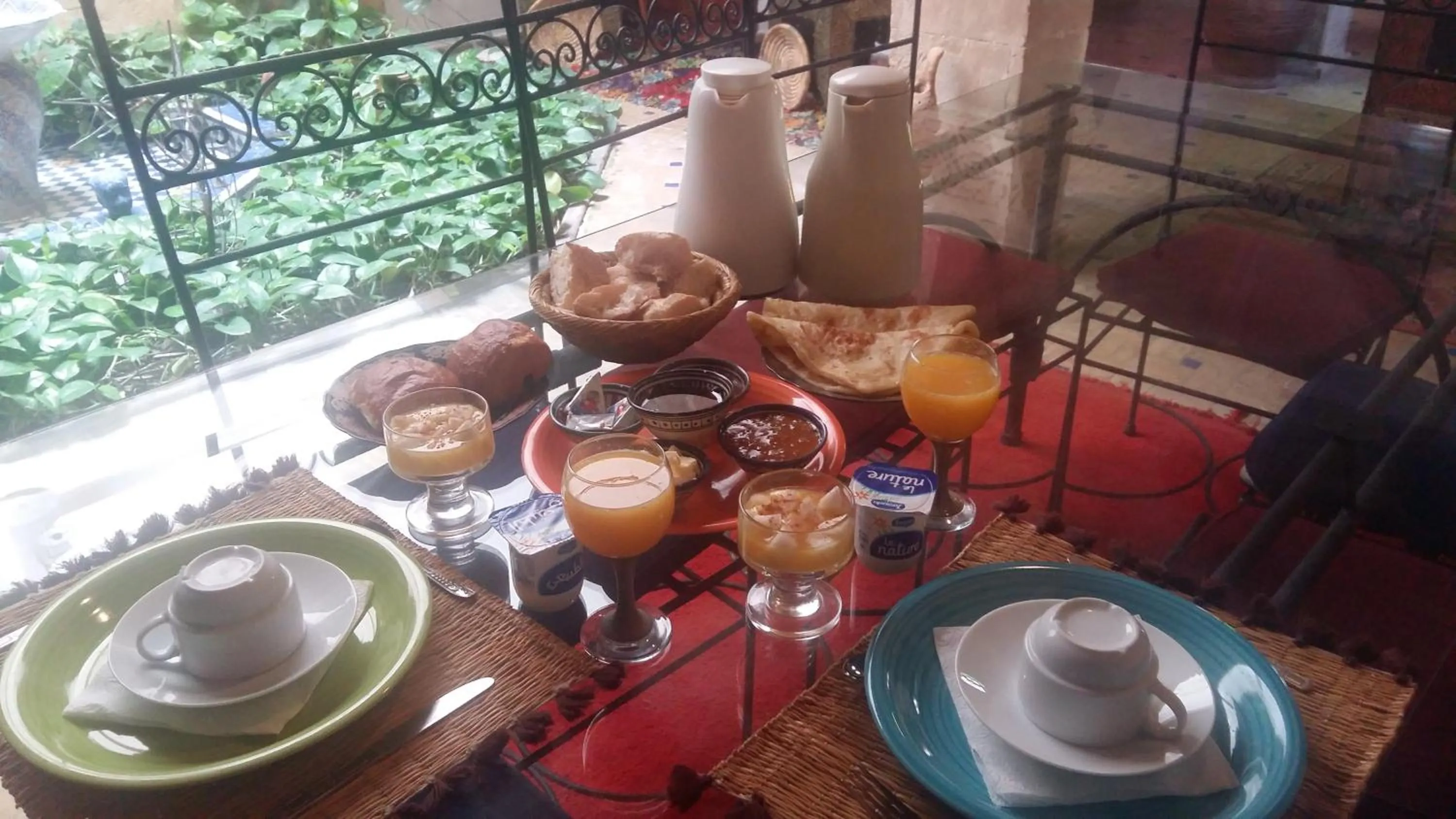 Breakfast in Dar Rahaothello