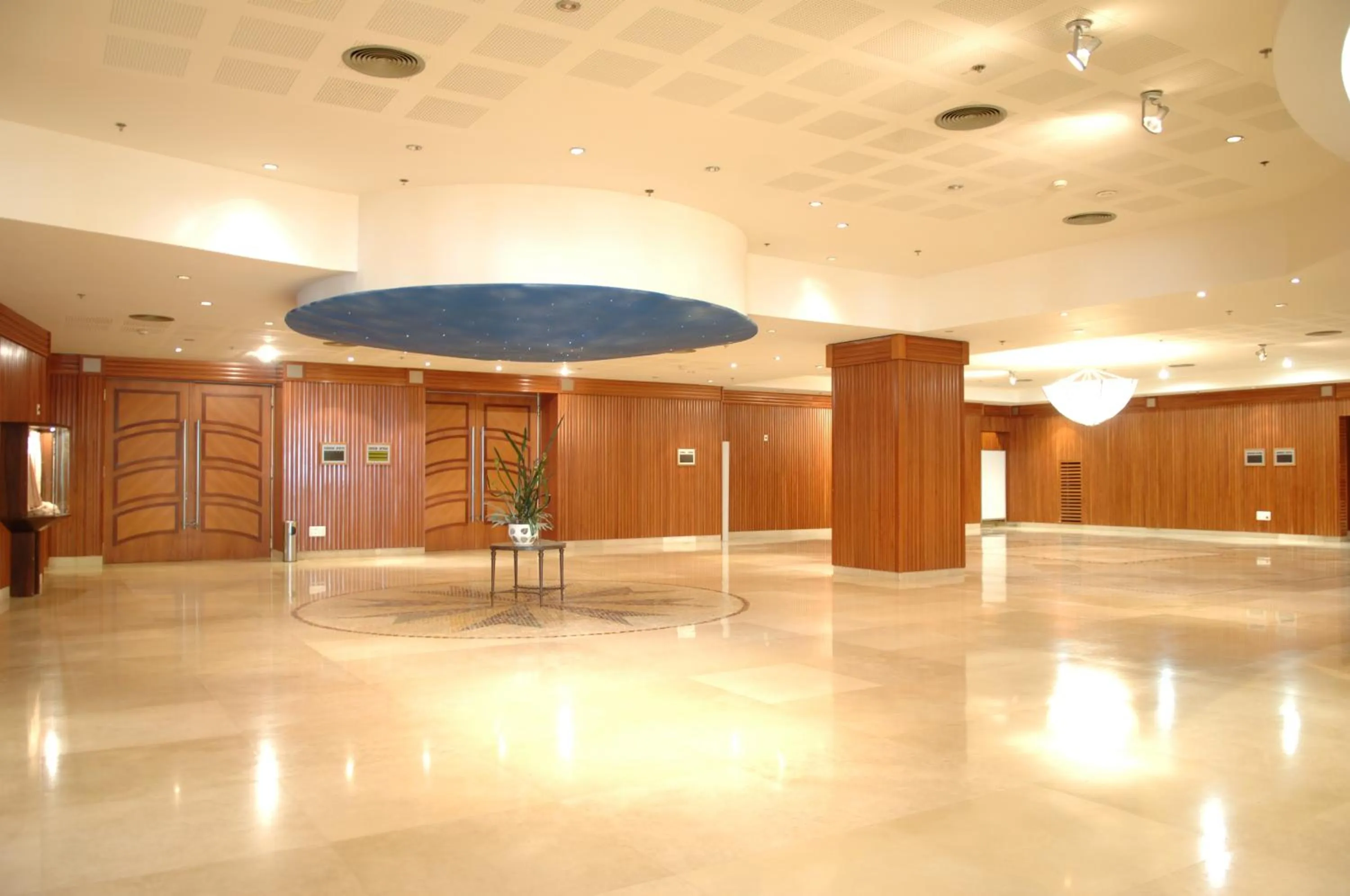 Lobby or reception in Royal Dead Sea - Hotel & Spa