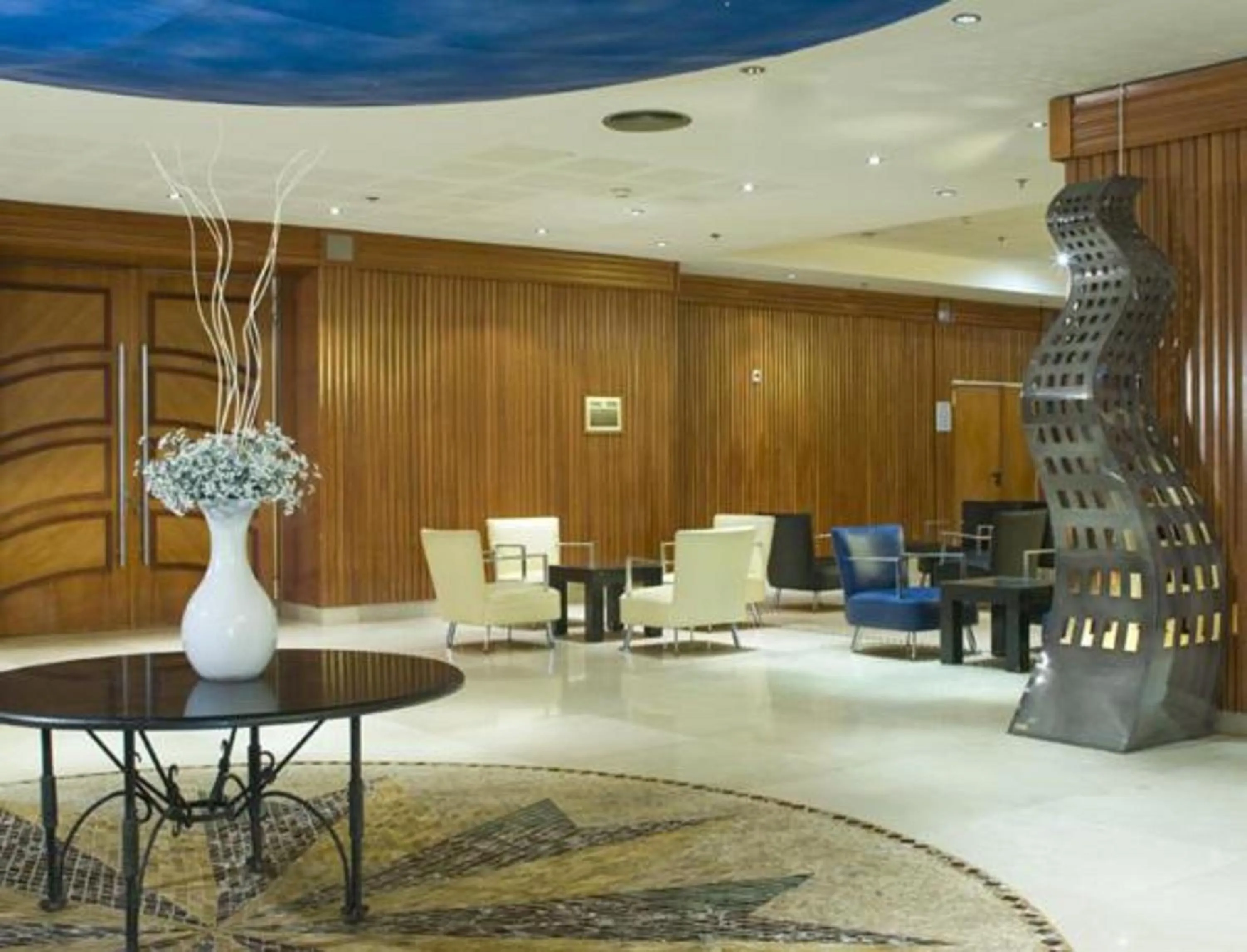 Lobby or reception in Royal Dead Sea - Hotel & Spa