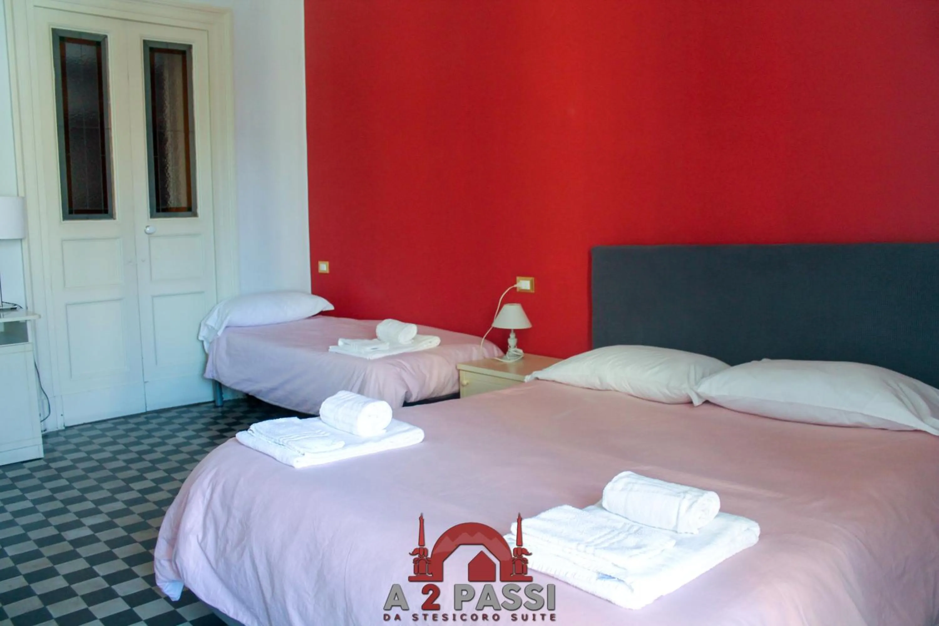 Bed in A 2 Passi da Stesicoro Suite Catania