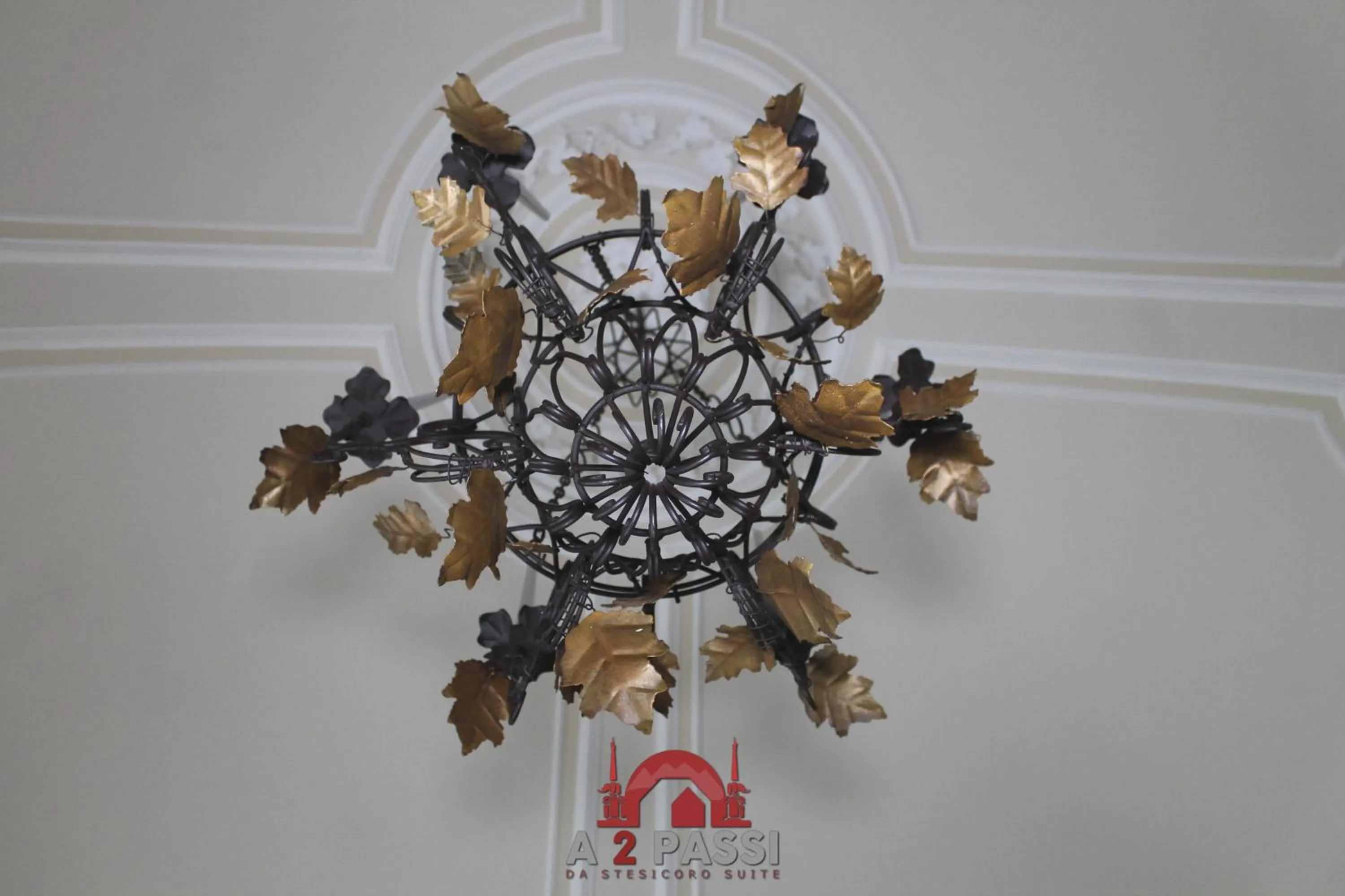 Decorative detail in A 2 Passi da Stesicoro Suite Catania