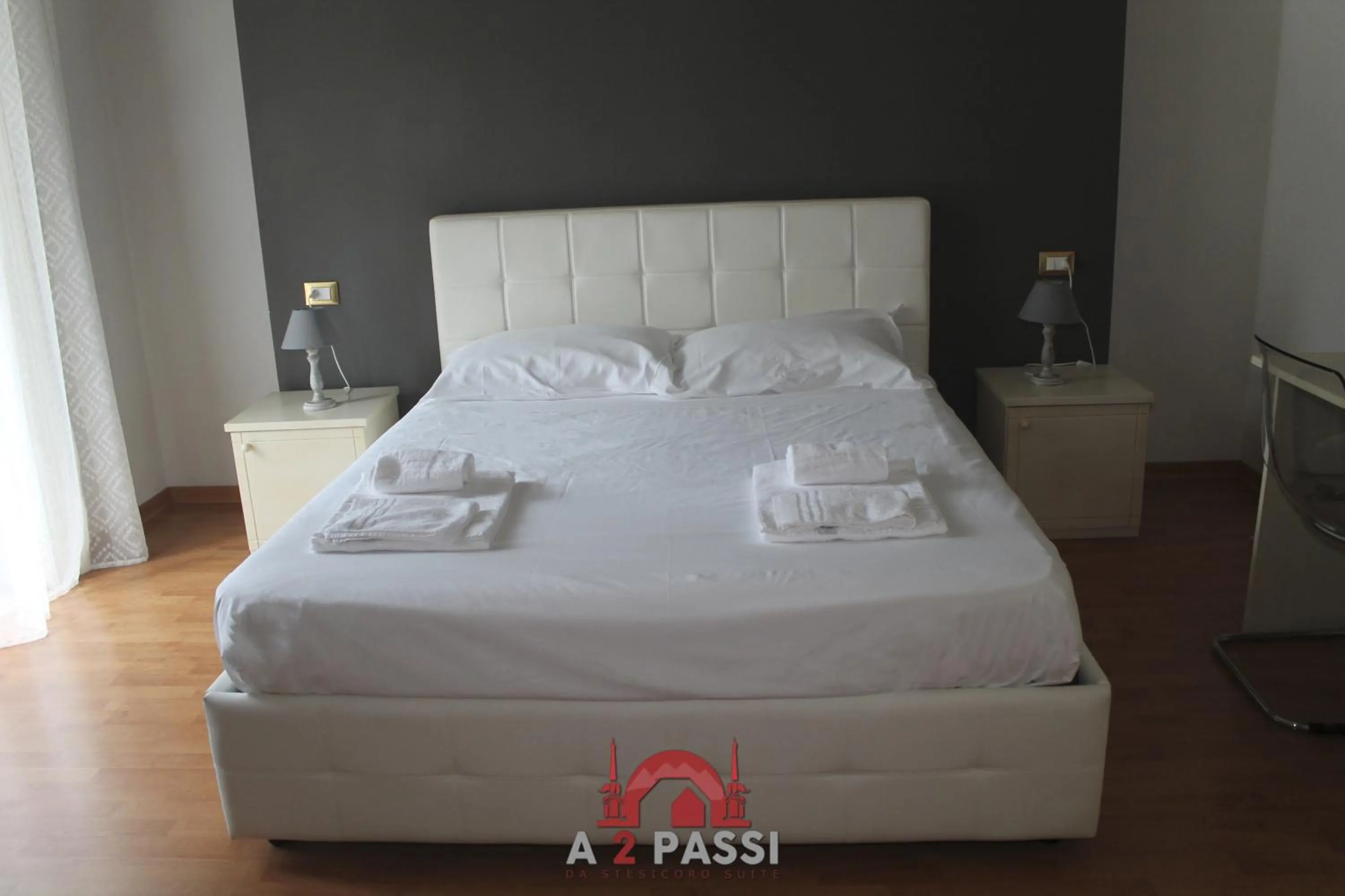 Bed in A 2 Passi da Stesicoro Suite Catania