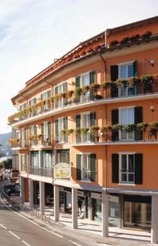 Property building in Hotel Residence Dei Fiori