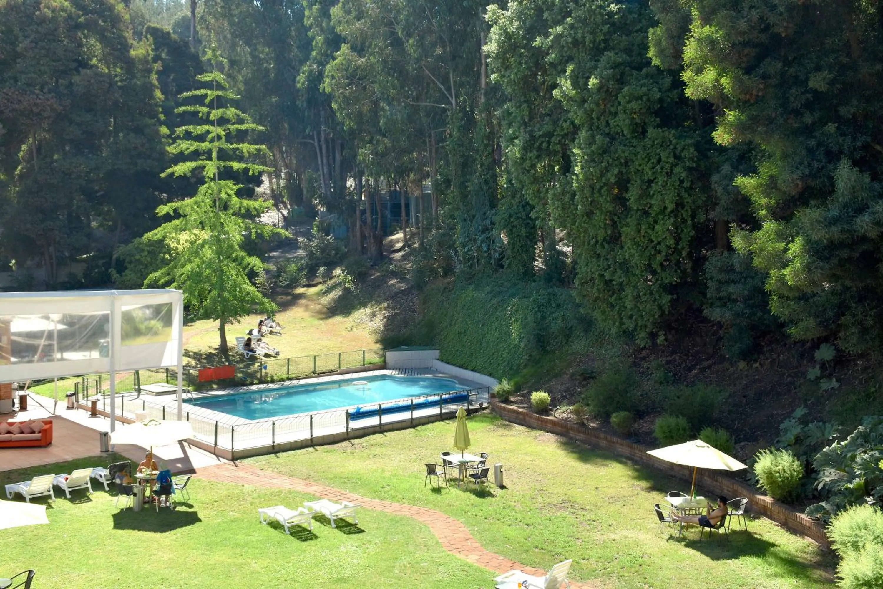 Swimming pool in Hotel Bosque de Reñaca