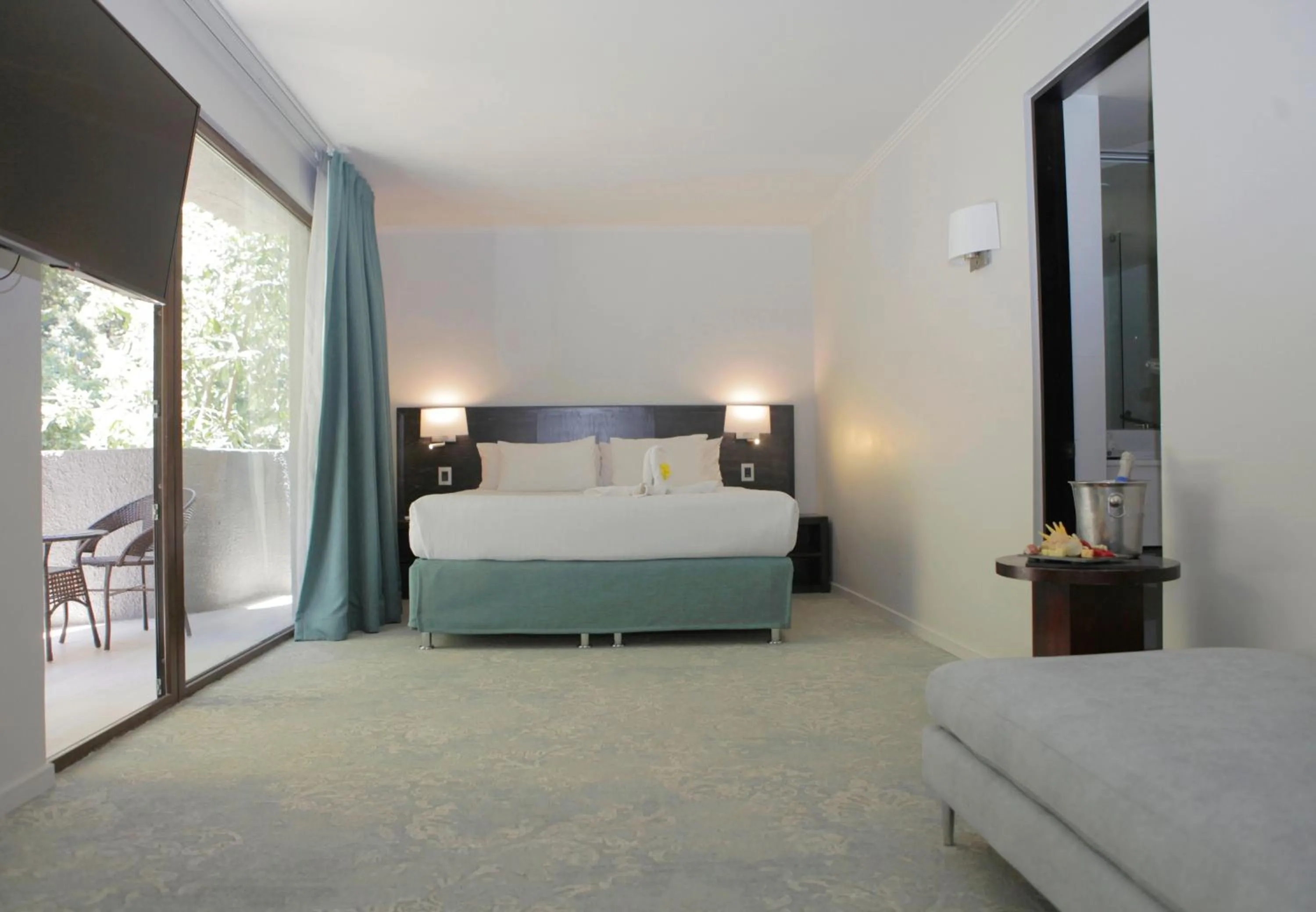 Photo of the whole room, Bed in Hotel Bosque de Reñaca