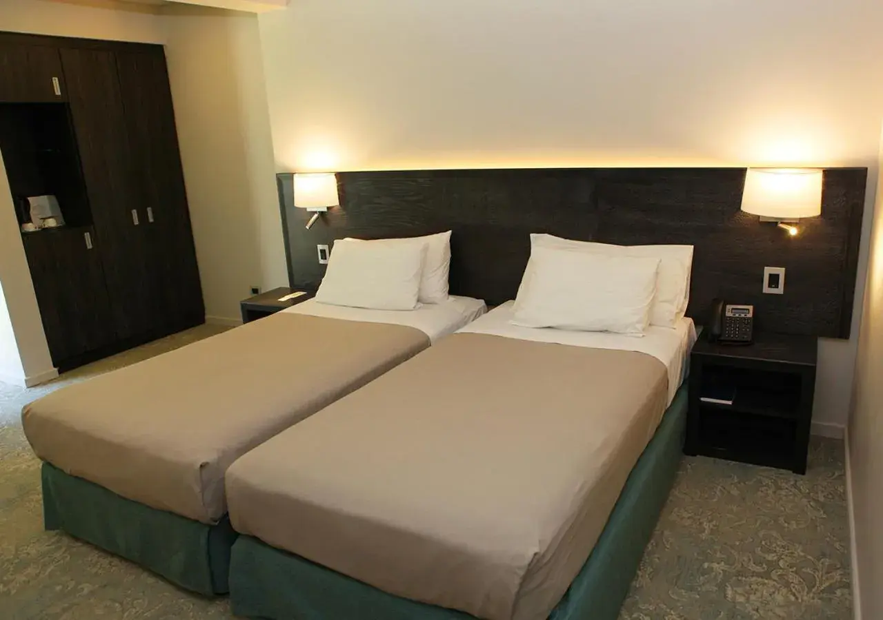 Photo of the whole room, Bed in Hotel Bosque de Reñaca Photo of the whole room, Bed in Hotel Bosque de Reñaca