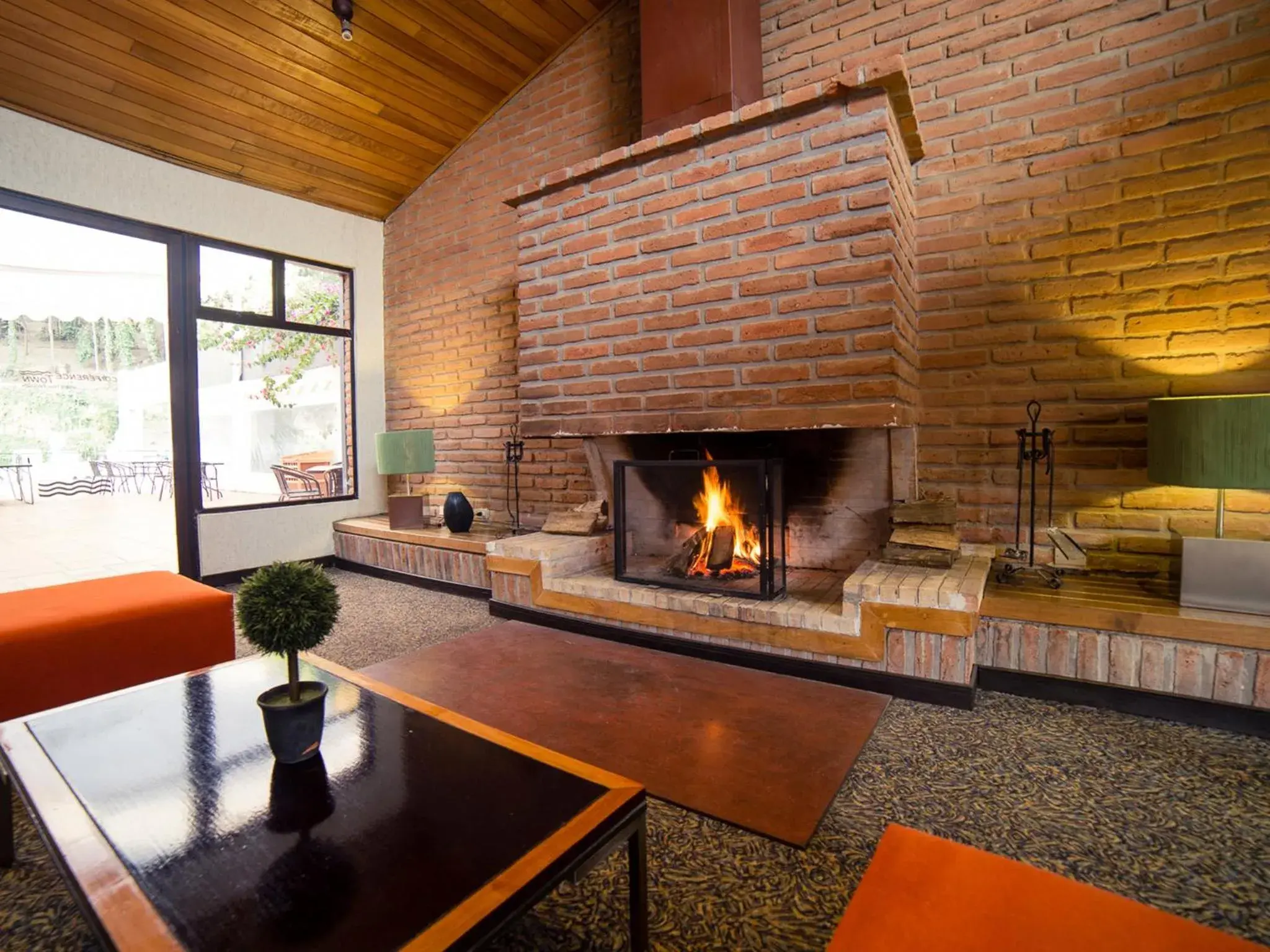 Lounge or bar in Hotel Bosque de Reñaca Lounge or bar in Hotel Bosque de Reñaca