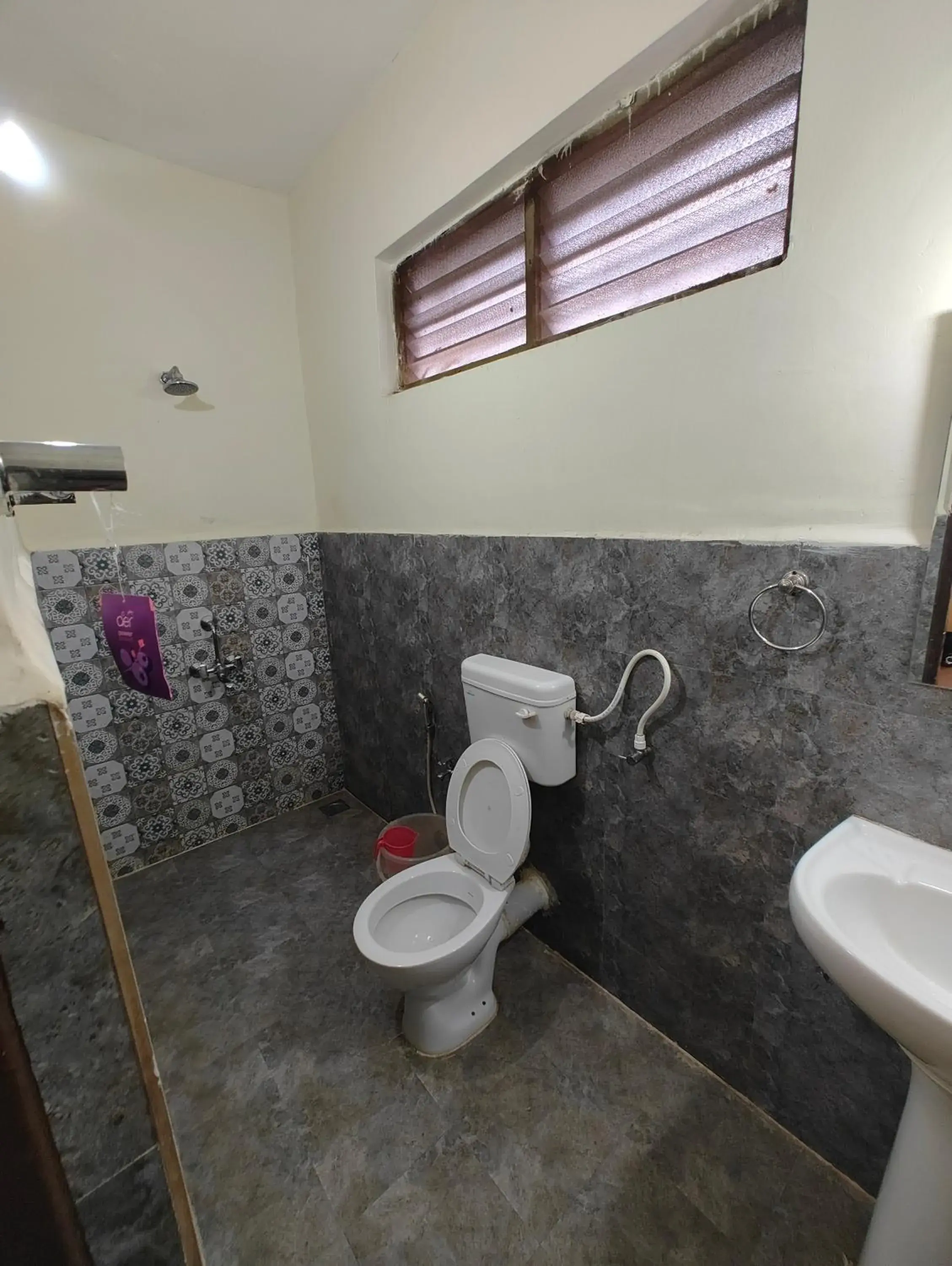 Bathroom in Vinsons Cottages Bathroom in Vinsons Cottages