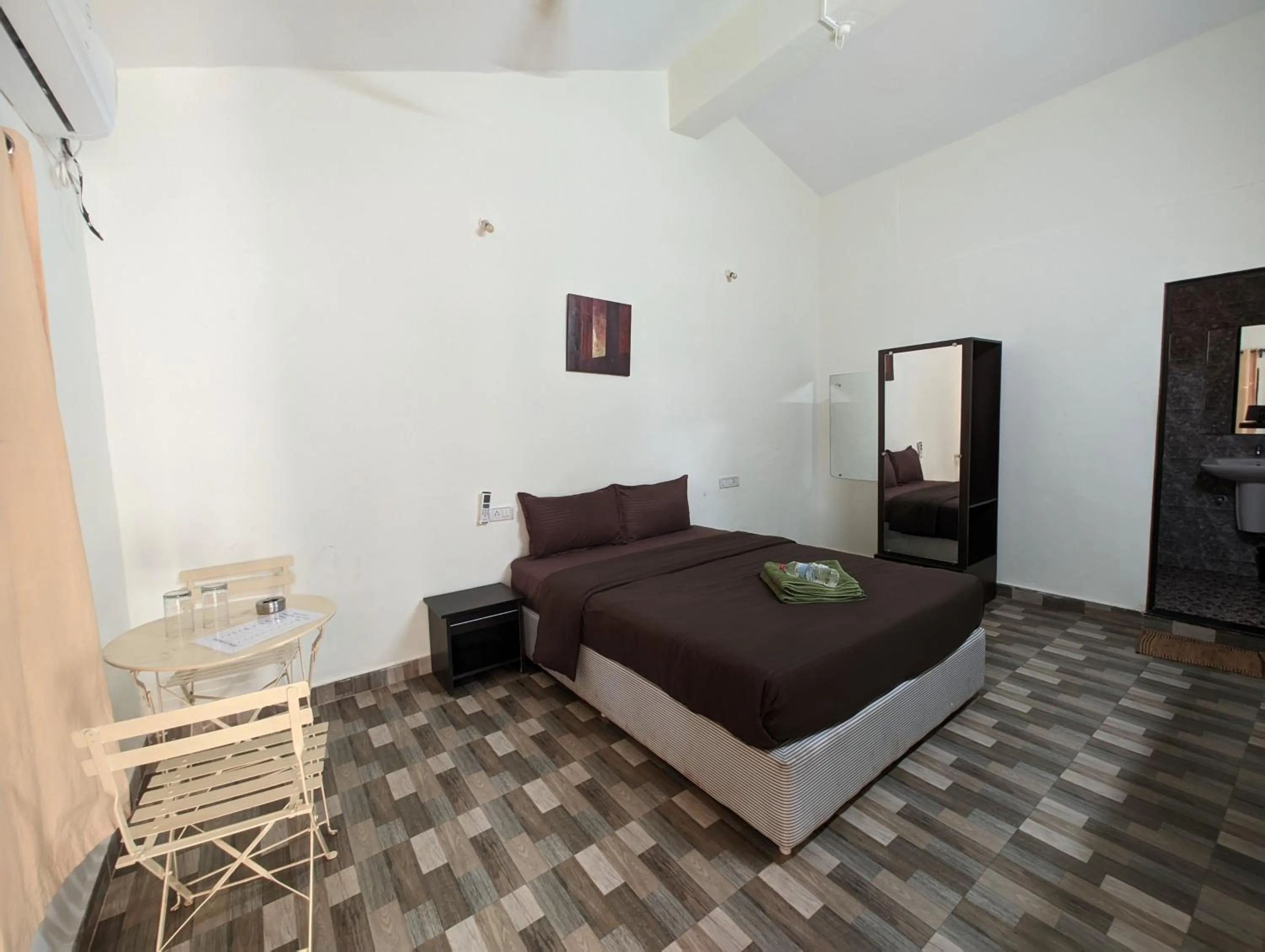 Bed in Vinsons Cottages