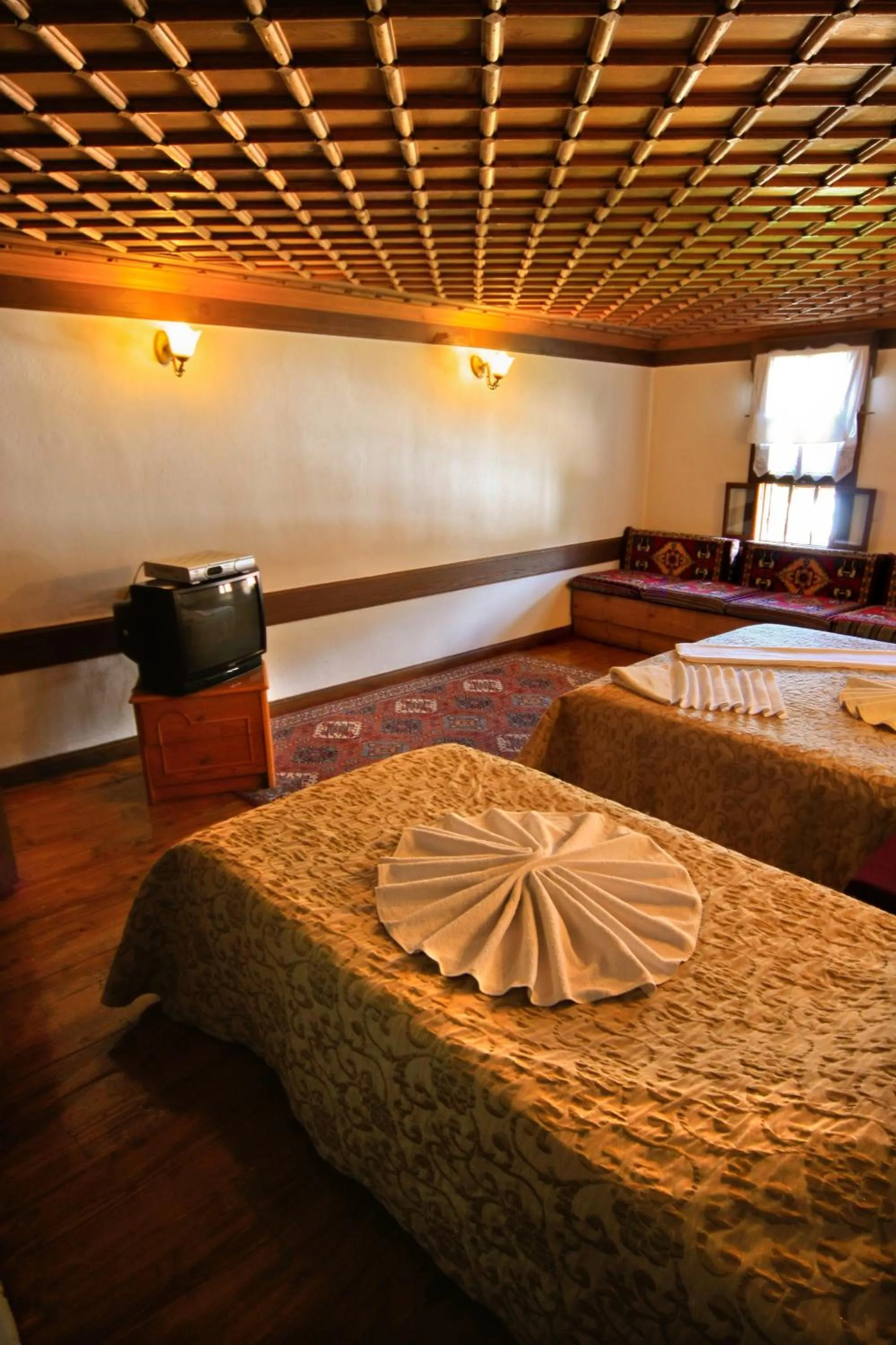 Bed in Cakiroglu Konak