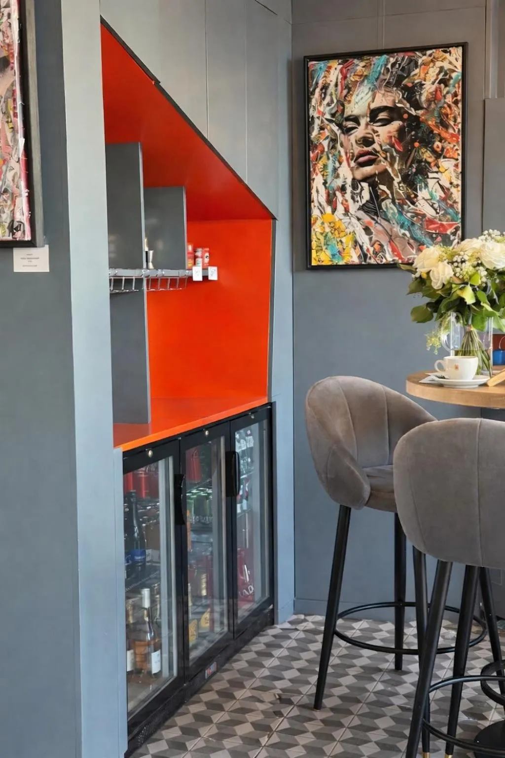 Lounge or bar in Best Western Plus Opéra Batignolles