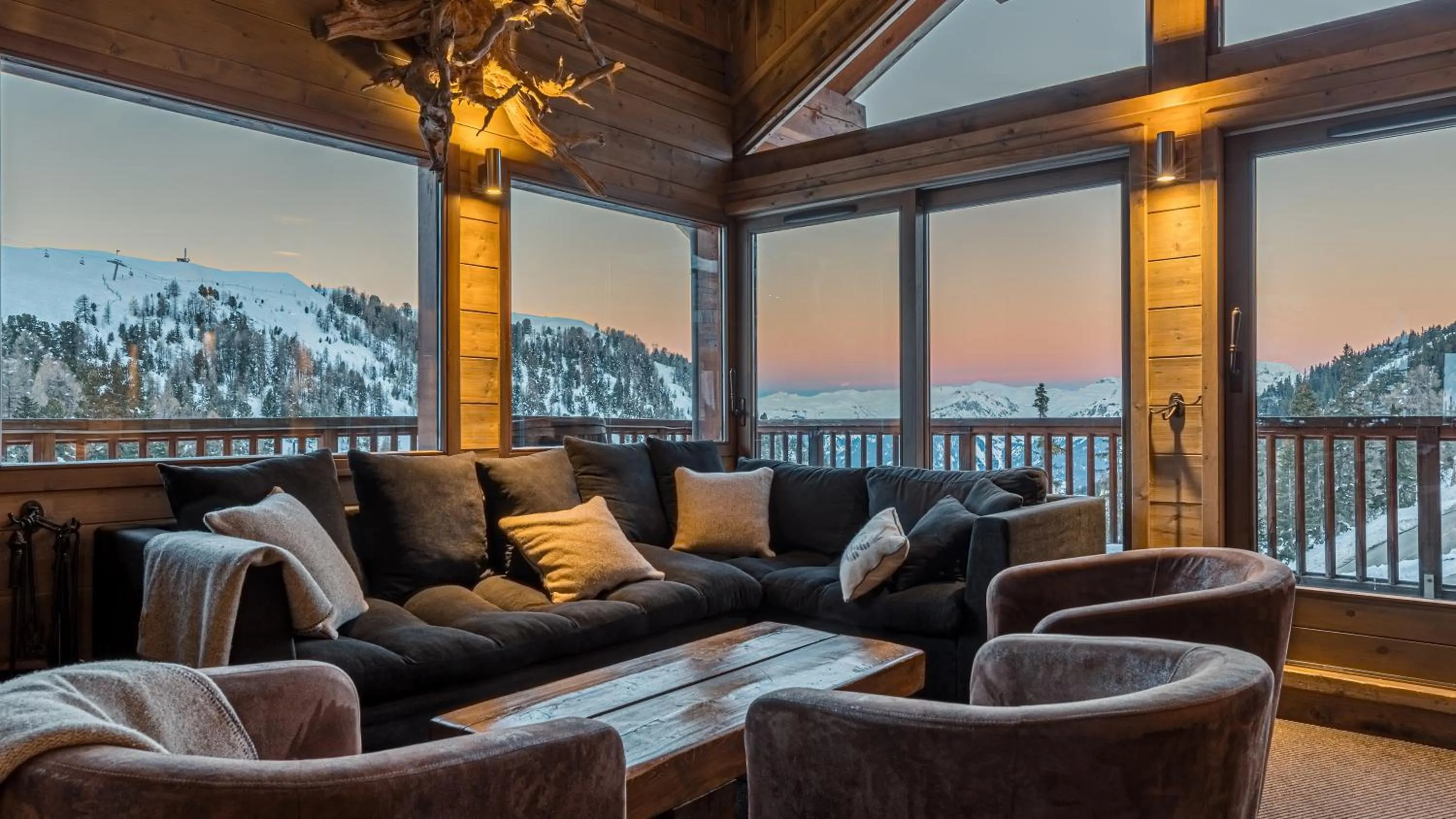 Lounge or bar in Hôtel Carlina by Les Etincelles