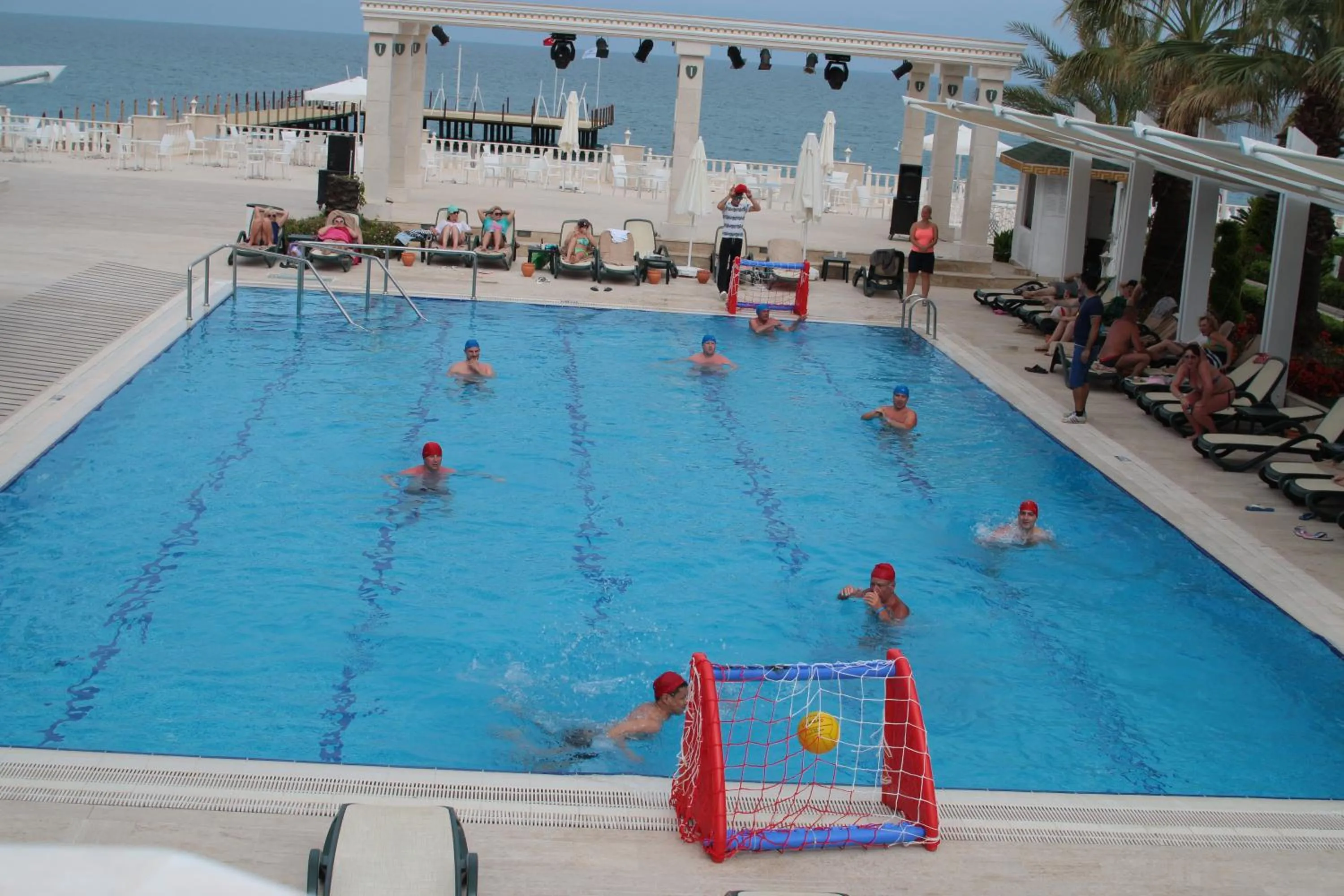 Swimming pool in Onkel Resort Hotel