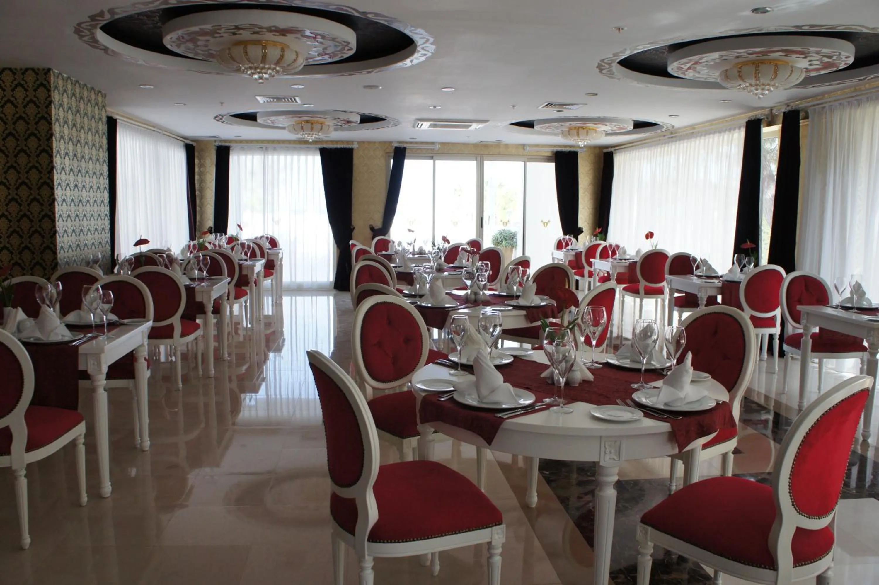 Food in Onkel Resort Hotel
