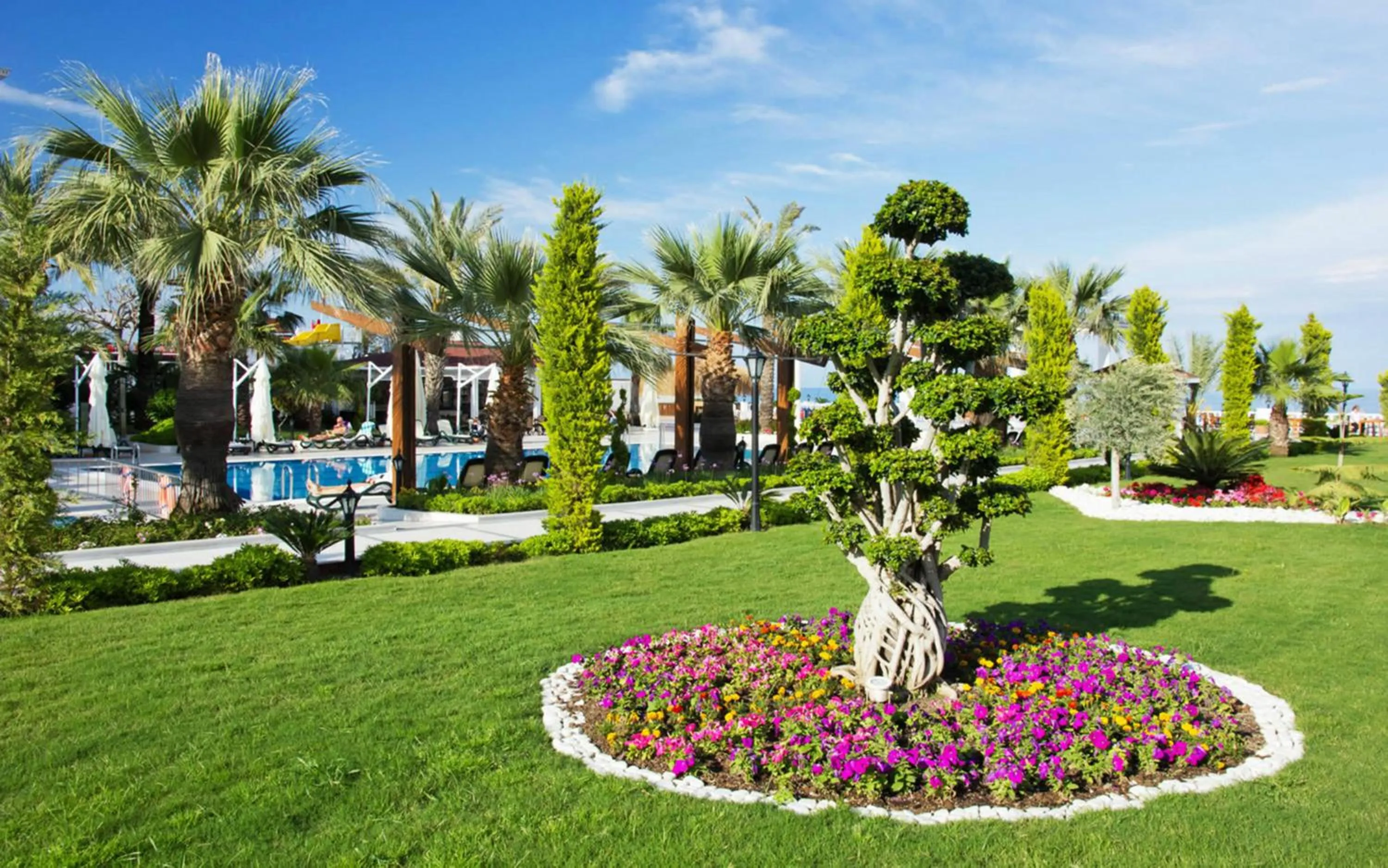 Garden in Onkel Resort Hotel