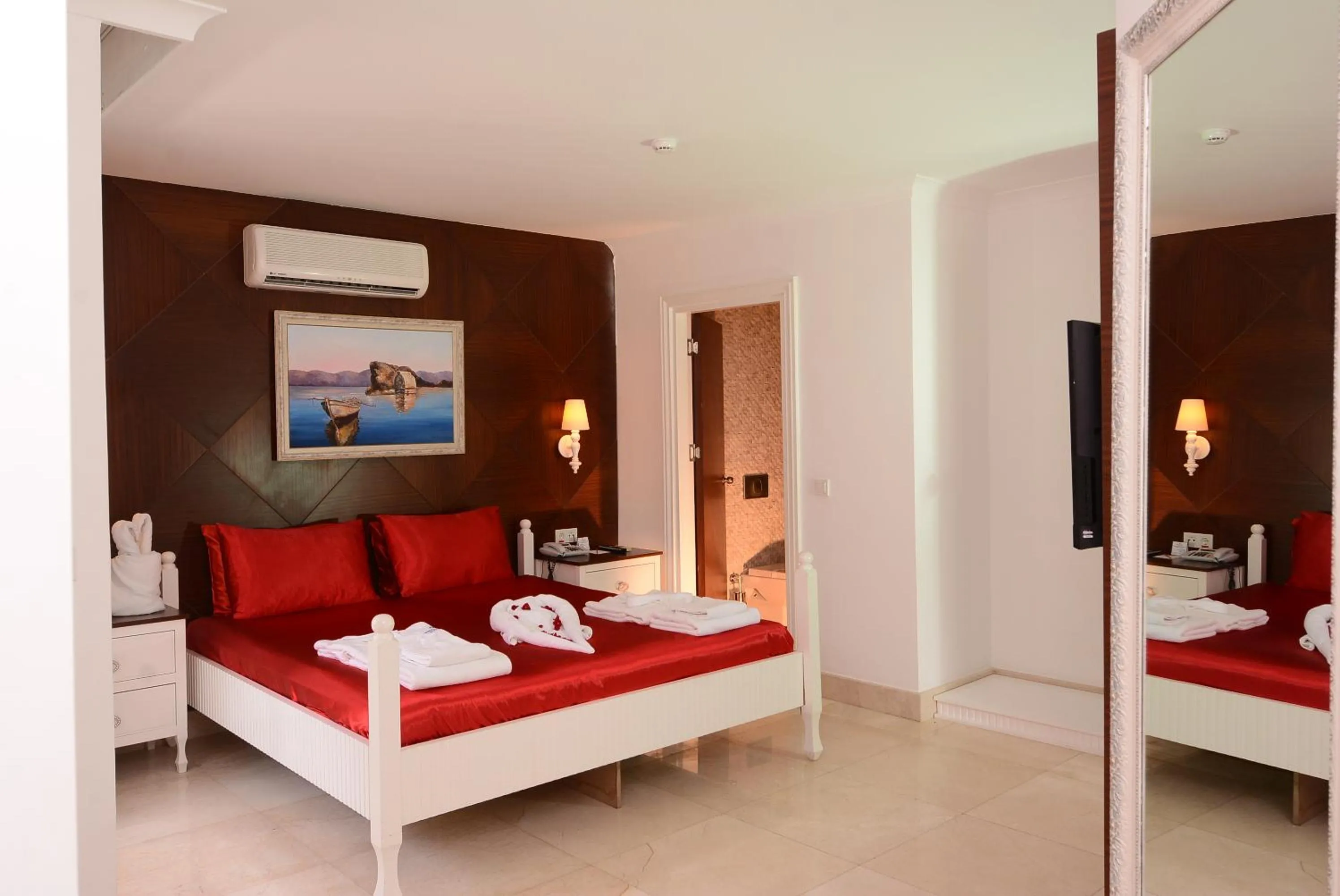 Bedroom, Bed in Onkel Resort Hotel