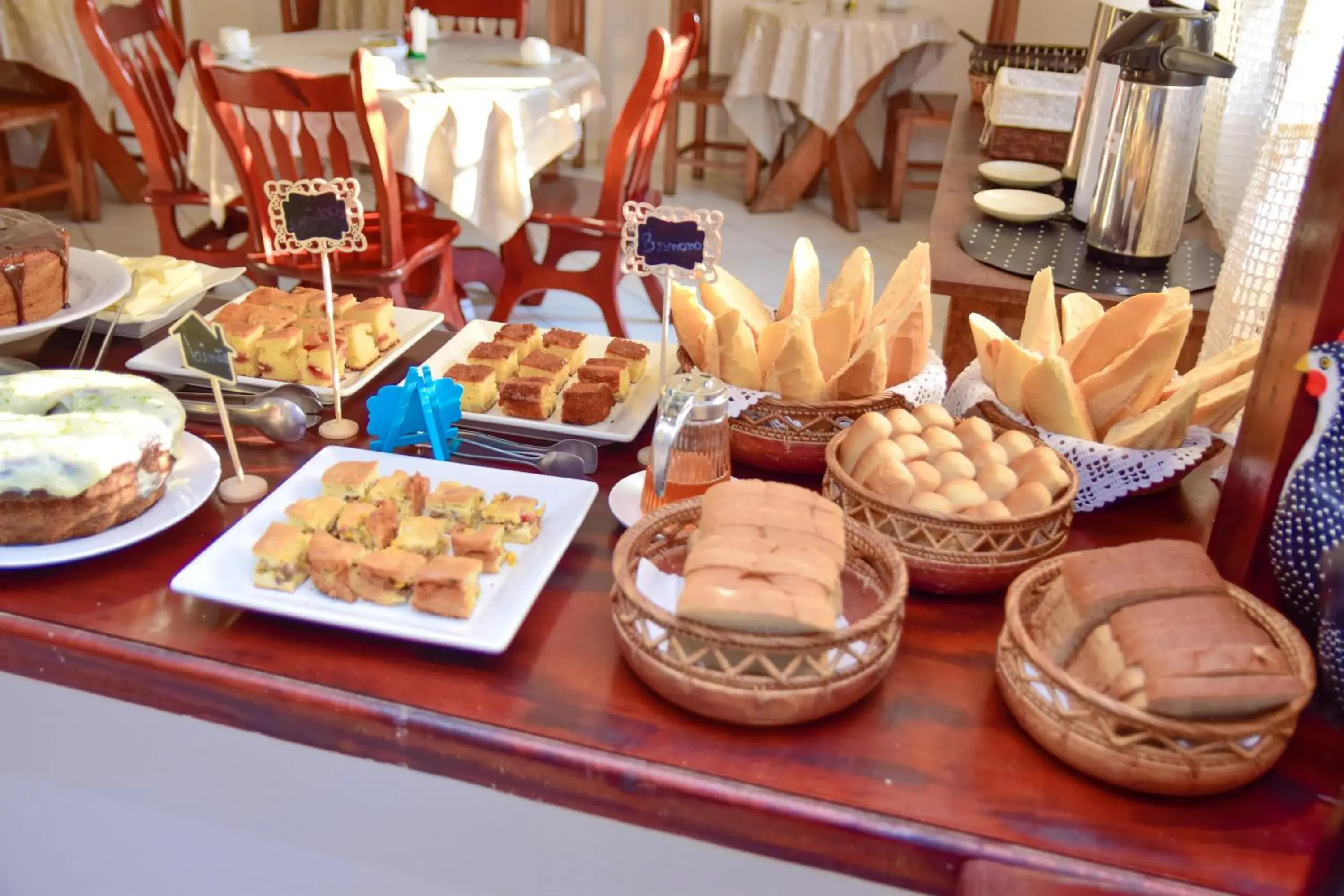 Continental breakfast in Magnu´s Pousada Continental breakfast in Magnu´s Pousada