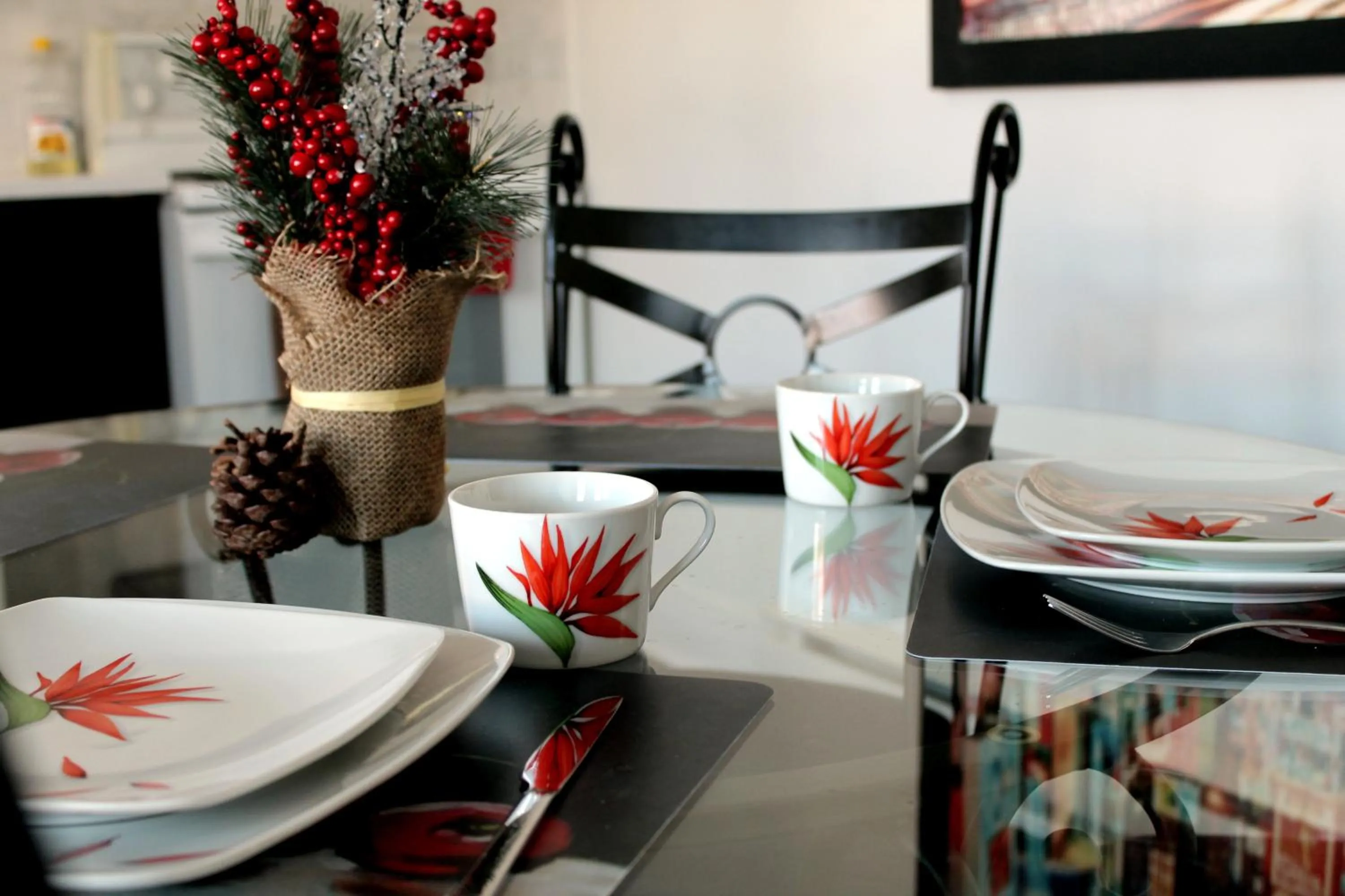 Dining area in Gite du Survenant Montreal