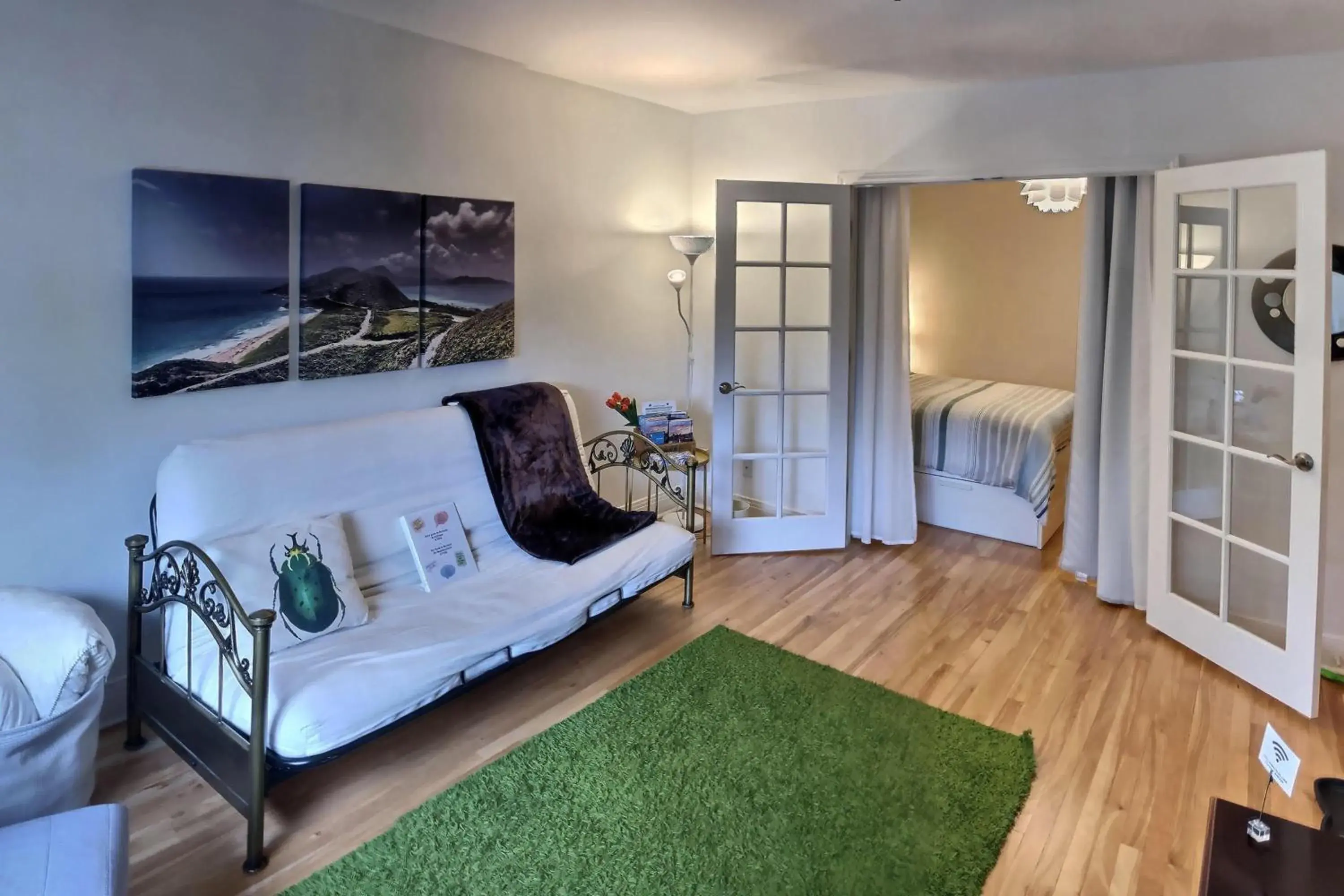 Vacation Home in Gite du Survenant Montreal Vacation Home in Gite du Survenant Montreal