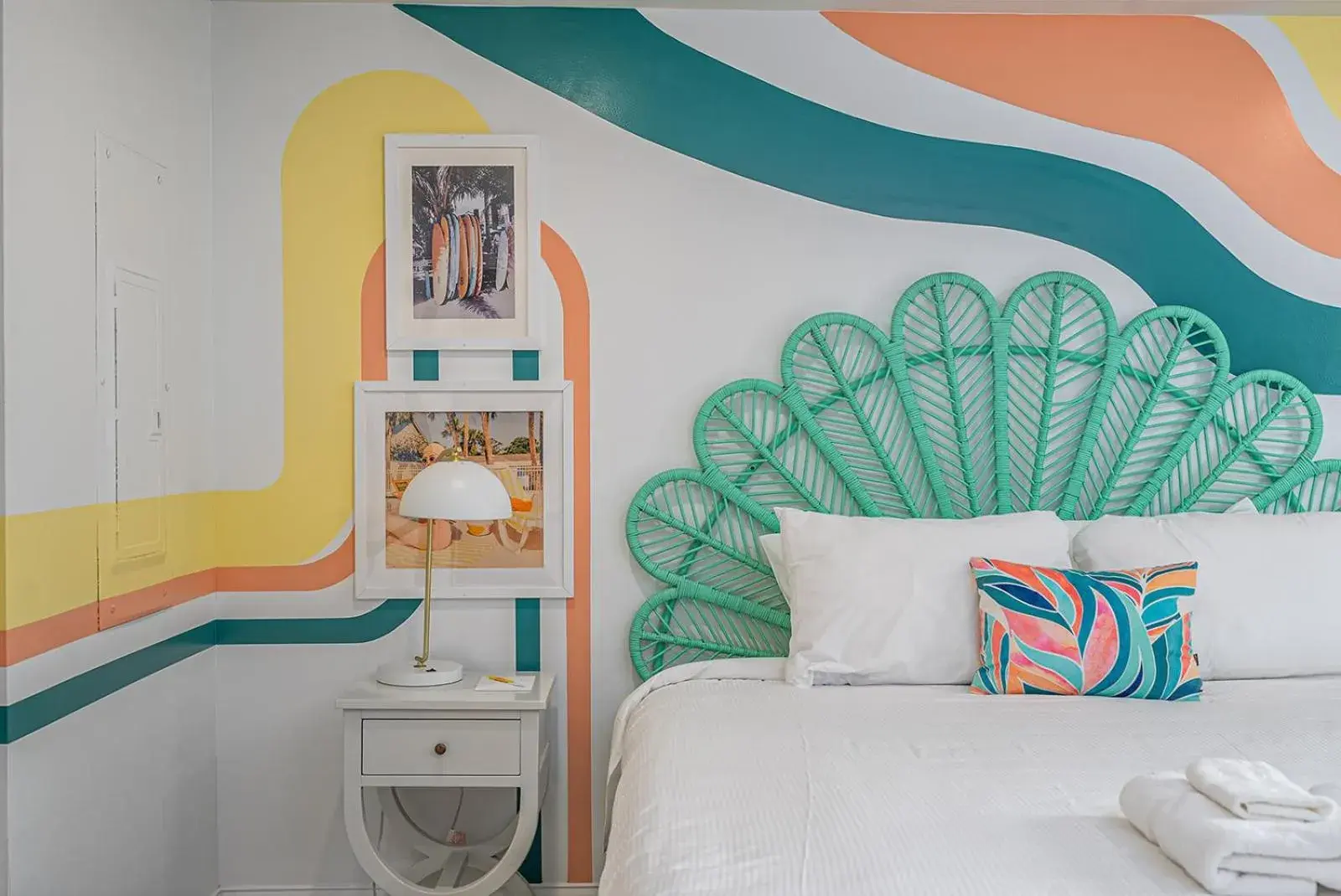 Deluxe Suite in Royal Palms Motel Deluxe Suite in Royal Palms Motel