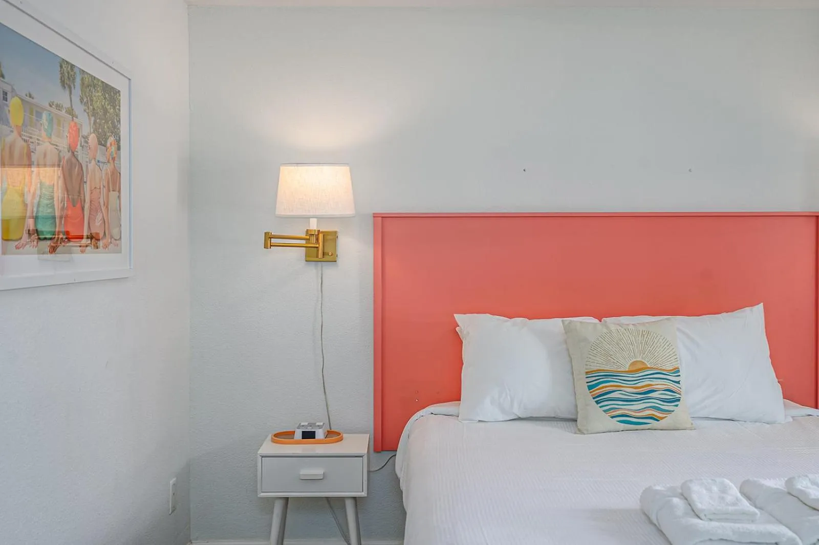 Bed in Royal Palms Motel