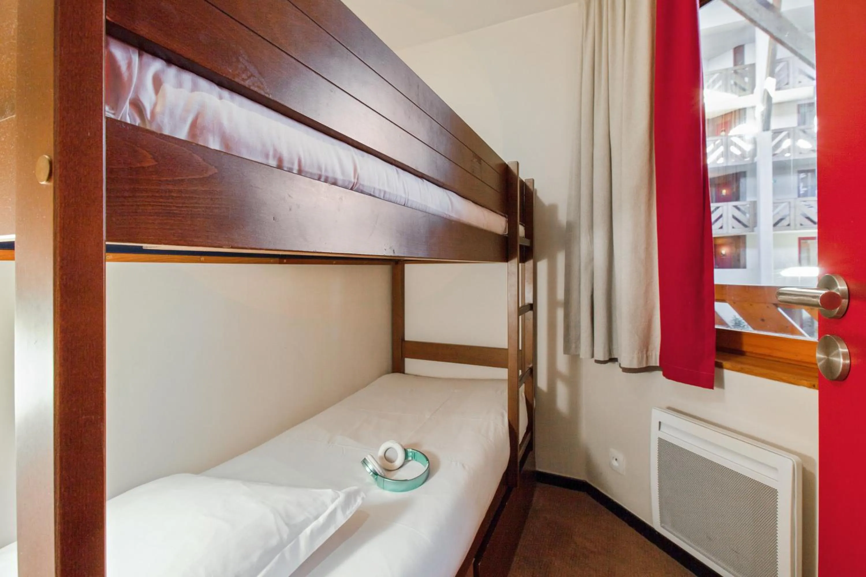 Bed in Résidence Pierre & Vacances Le Tikal