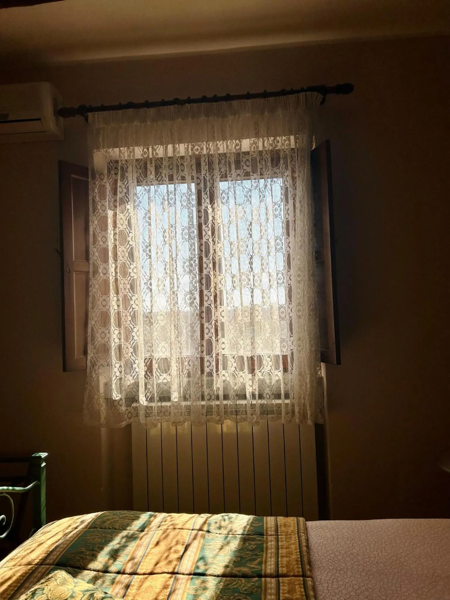 Photo of the whole room, Bed in Podere La Branda