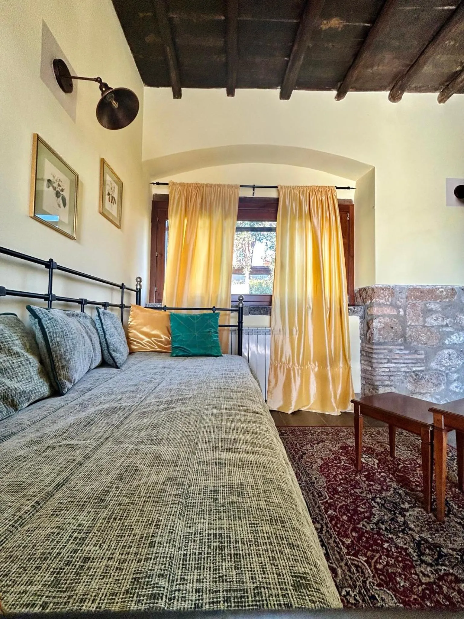 Living room, Bed in Podere La Branda