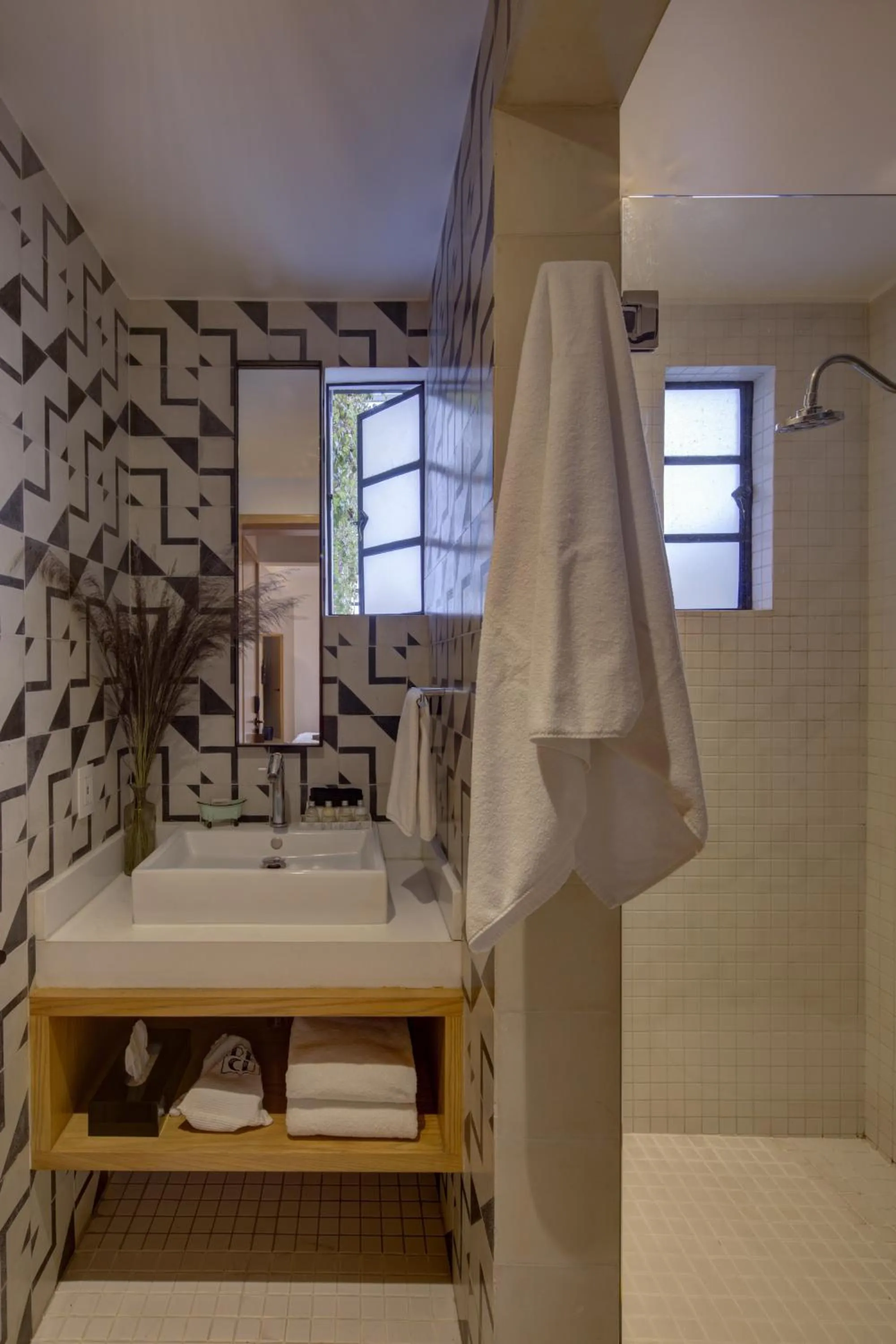 Bathroom, Bed in Casa Decu