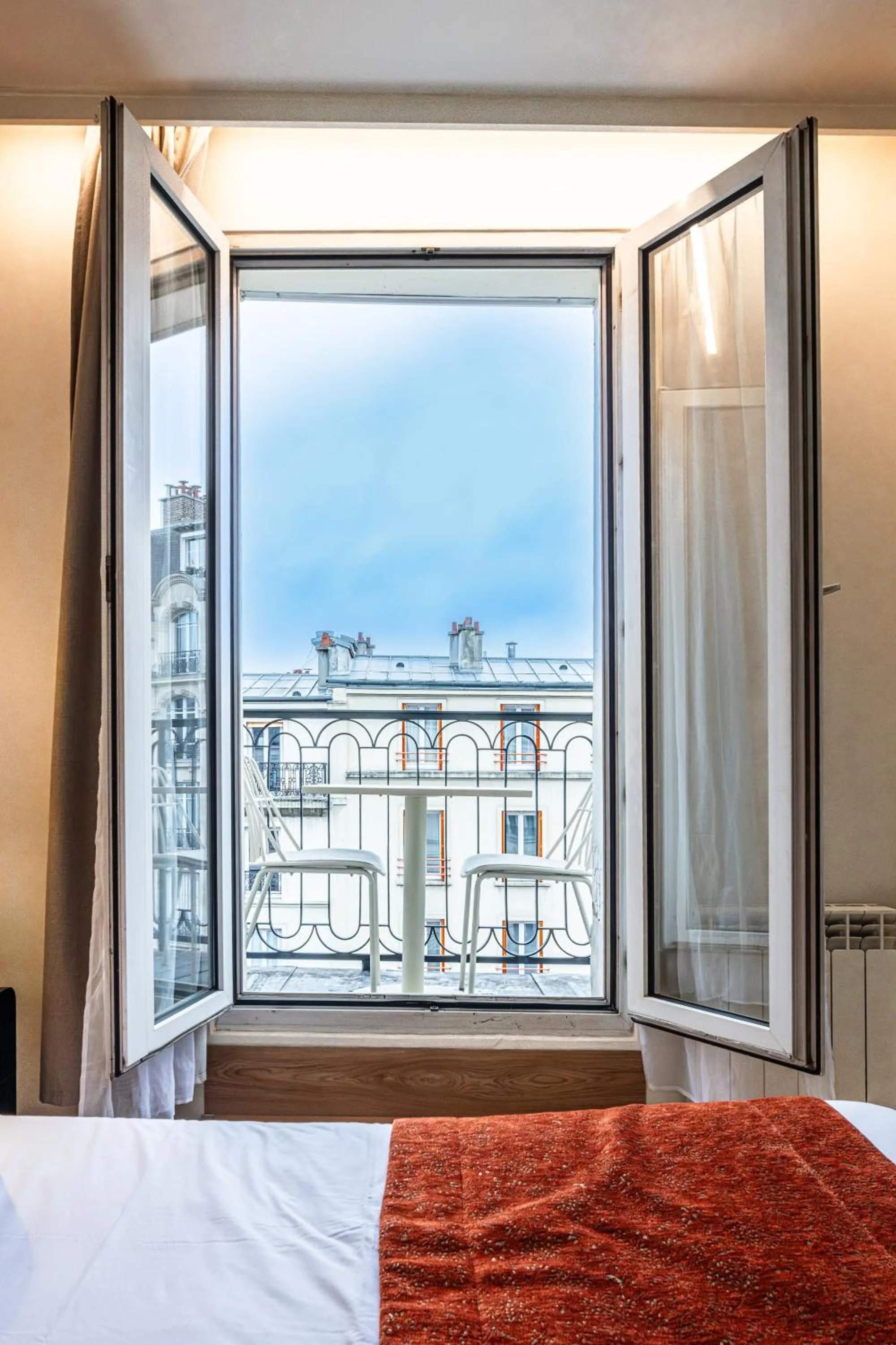 Bed in Hôtel De Venise