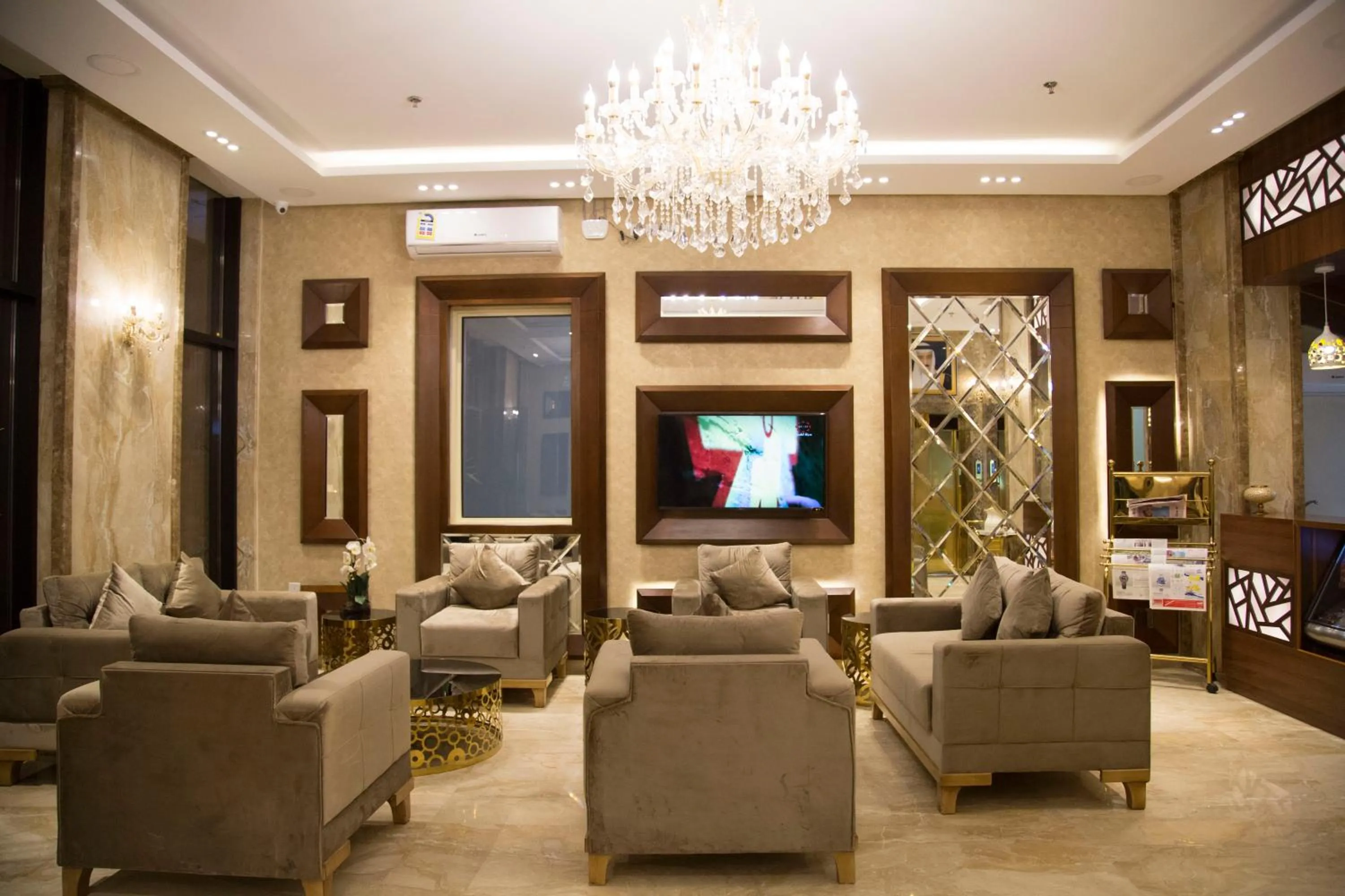 Living room in شقق الحرير للشقق المخدومة الإقتصادية