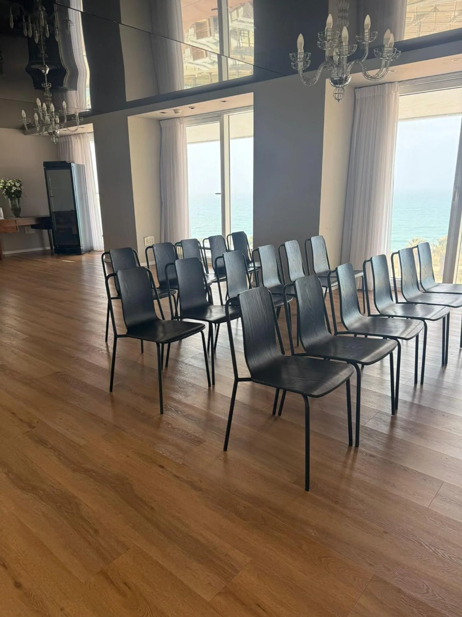 Island Luxurious Suites Hotel and Spa