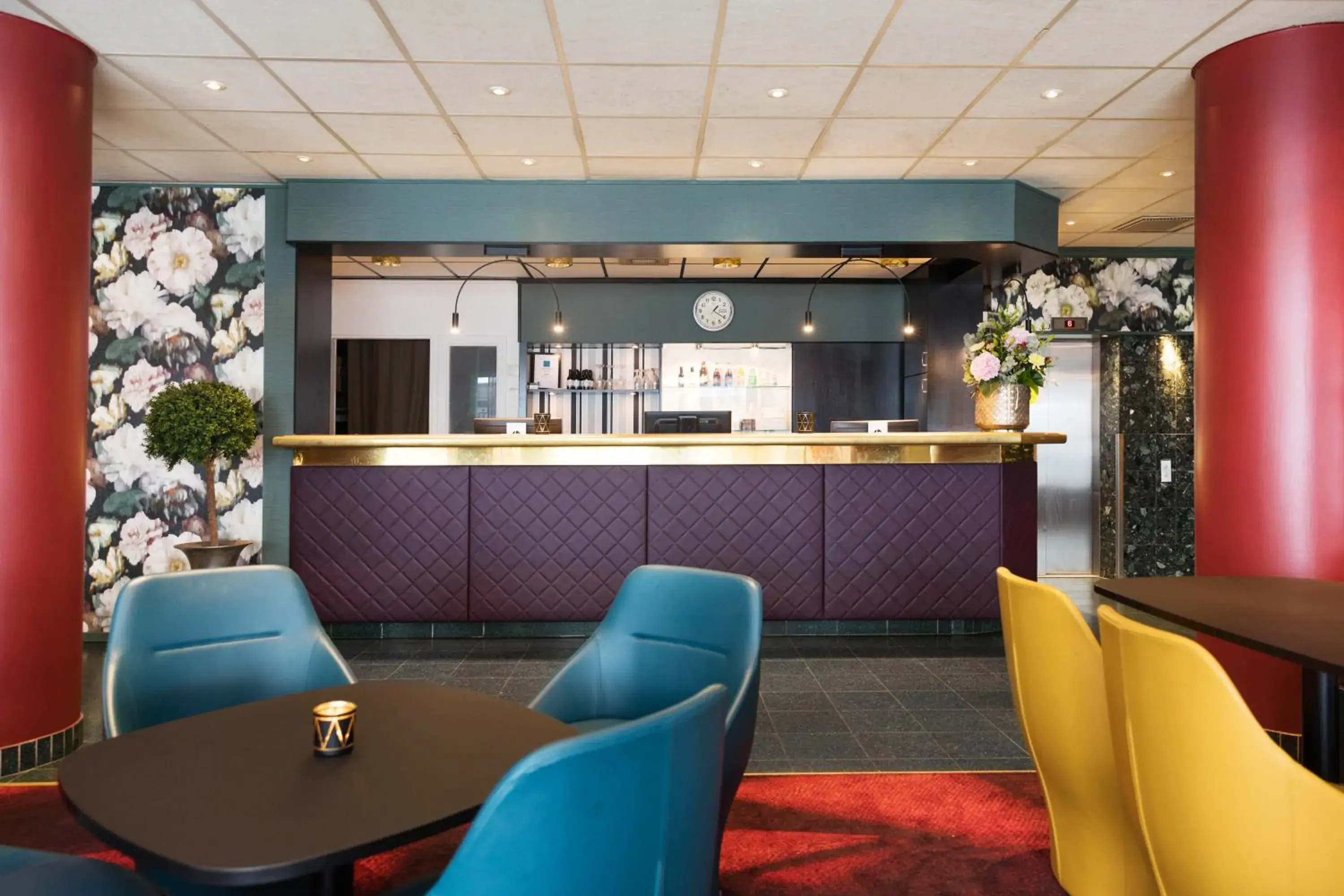 Lobby or reception in ProfilHotels Hotel Garden Lobby or reception in ProfilHotels Hotel Garden