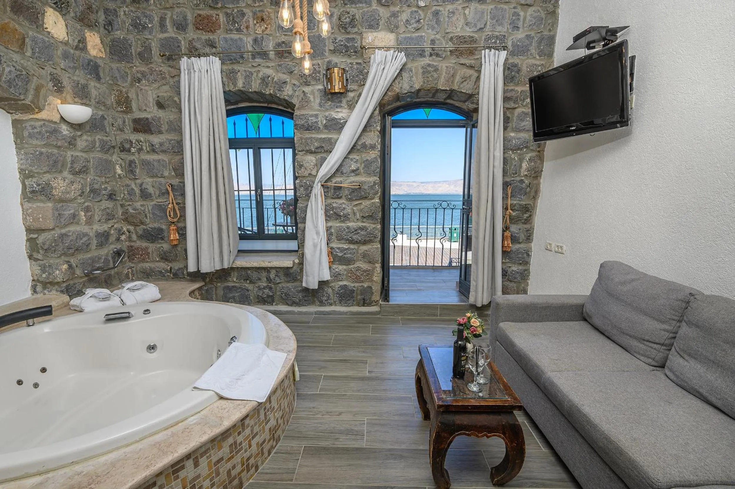 Hot Tub in Shirat Hayam Boutique Hotel