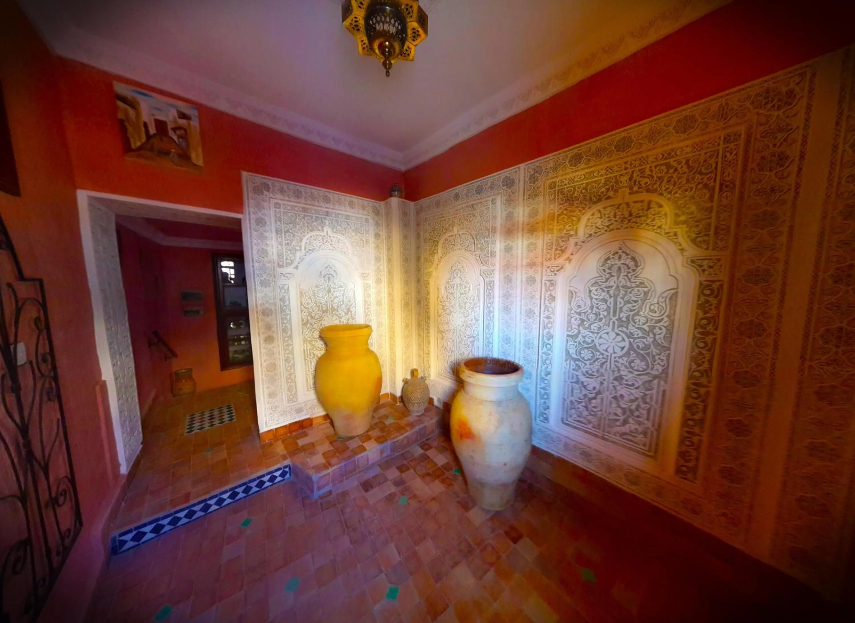 Property building in Riad Atika Mek