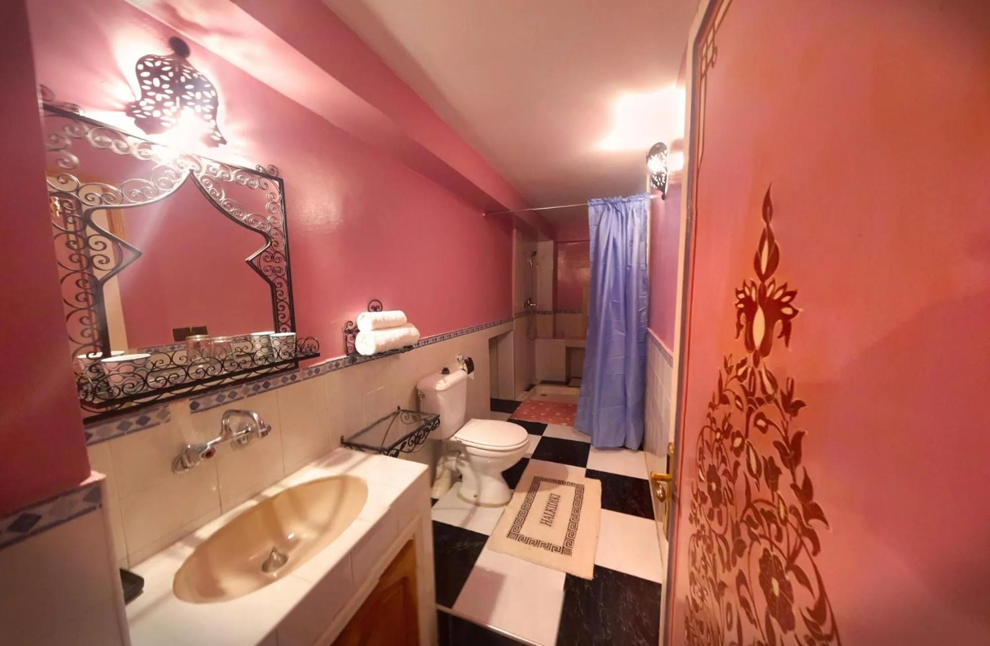 Bathroom in Riad Atika Mek