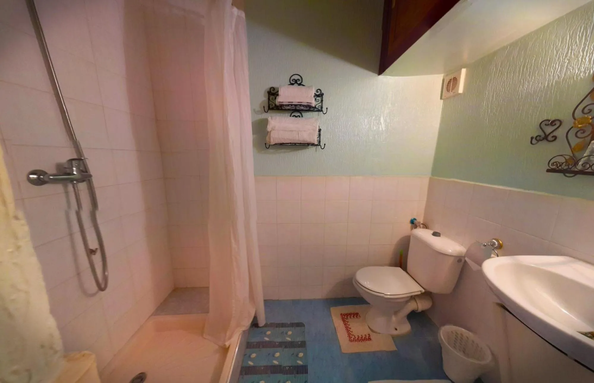 Bathroom in Riad Atika Mek